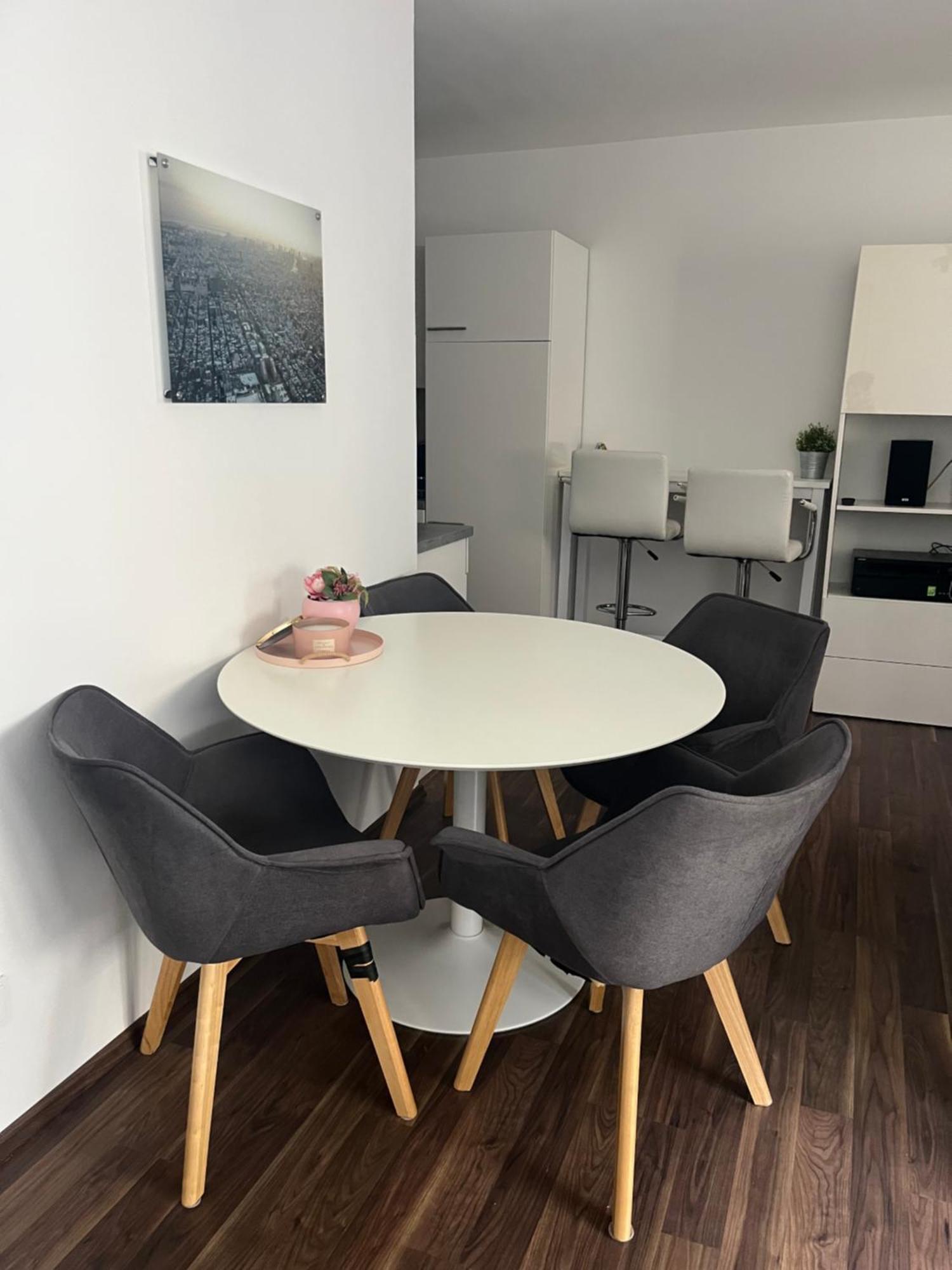 Apartment Citynah Und Komfortabel Wohnen Direkt Beim Hbf Vienna