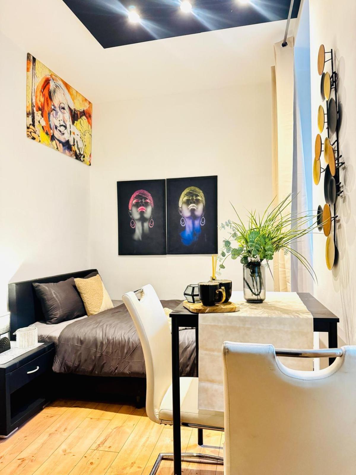 For 2p, 15minutes To Rathausplatz Apartment Vienna