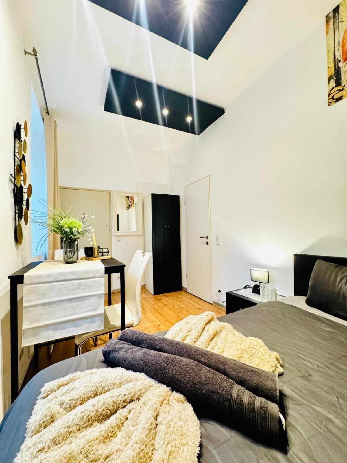 Apartment For 2p, 15minutes To Rathausplatz Vienna