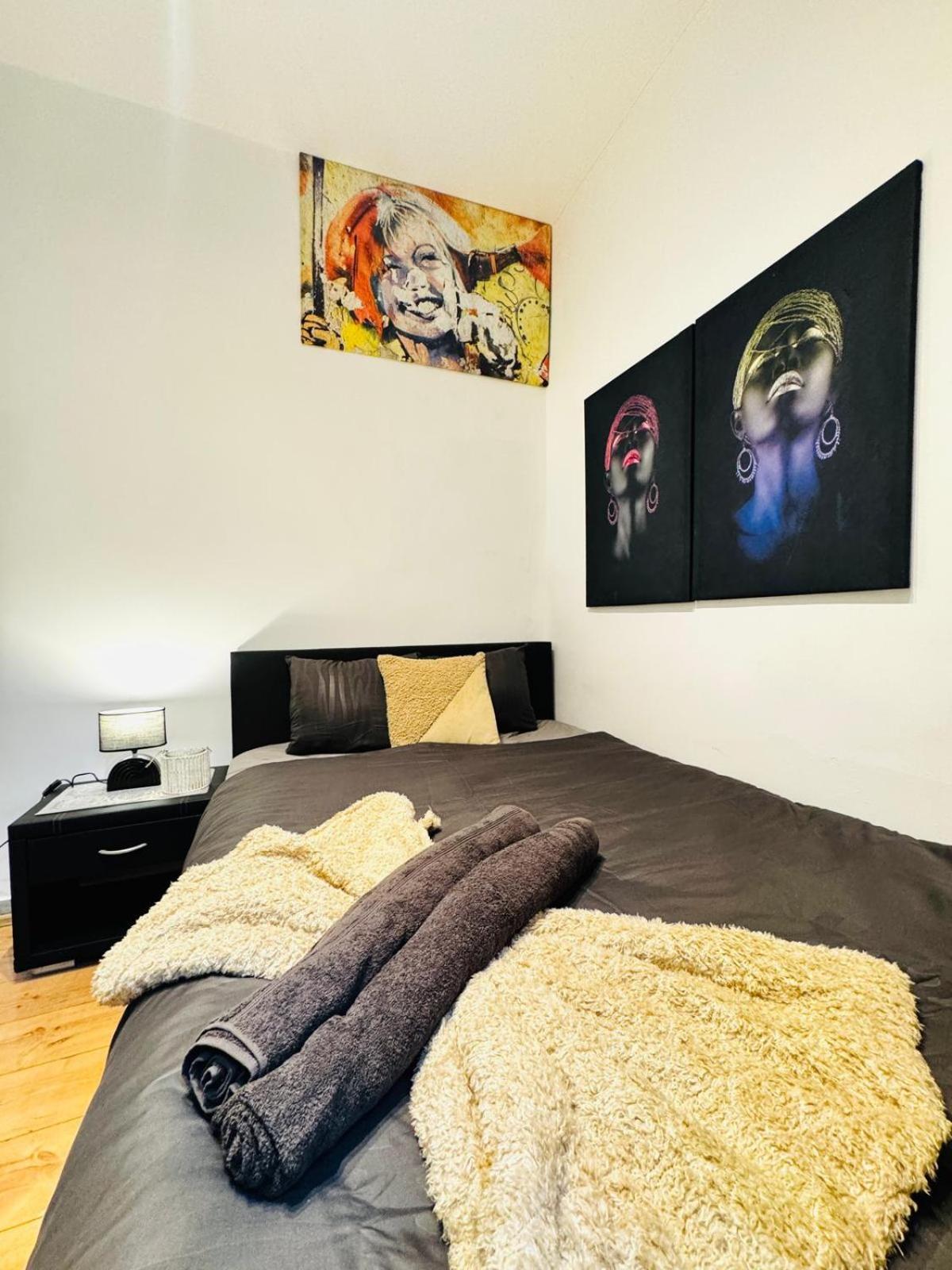 Apartment For 2p, 15minutes To Rathausplatz Vienna