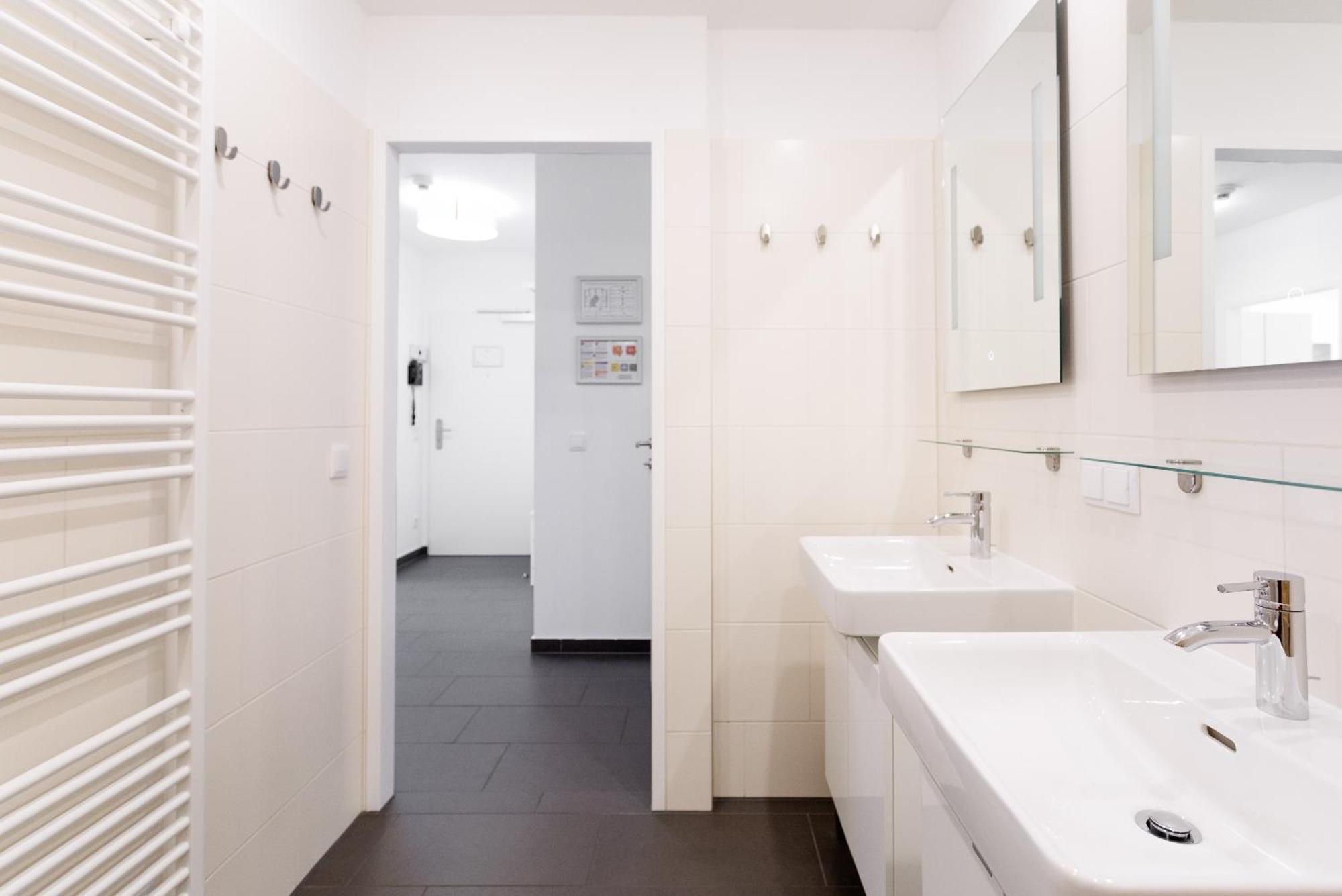 Apartamento Spacious Group With Balcony *