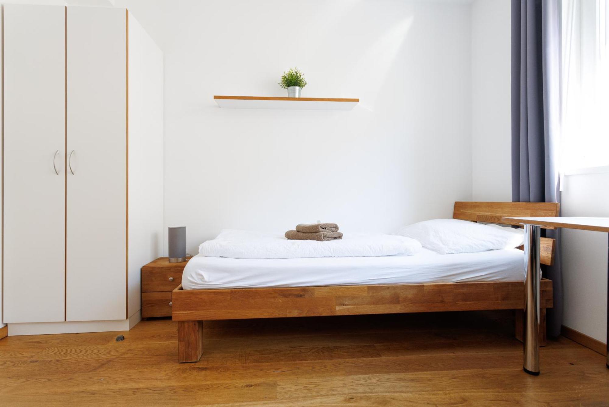 Spacious Group With Balcony Apartamento Viena