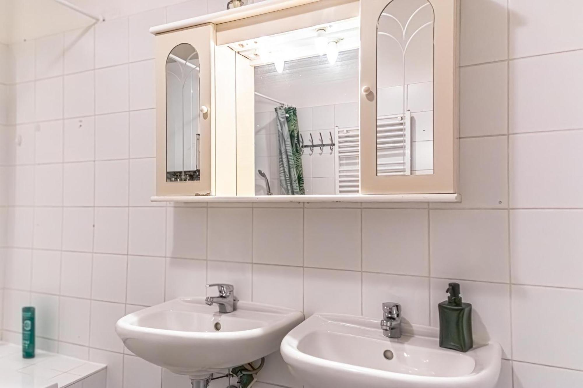 Comfortable 3br Next To Belvedere, Ideal For Long *