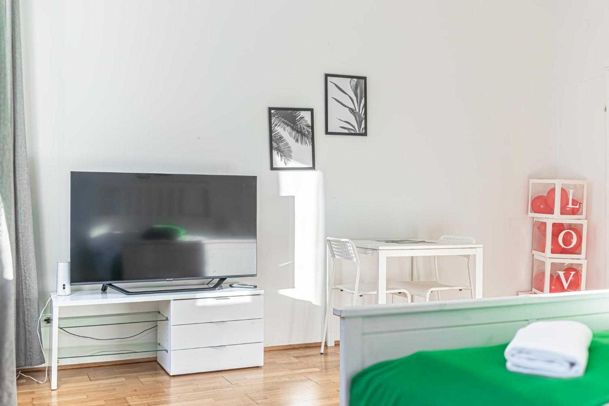 Comfortable 3br Next To Belvedere, Ideal For Long Vienna