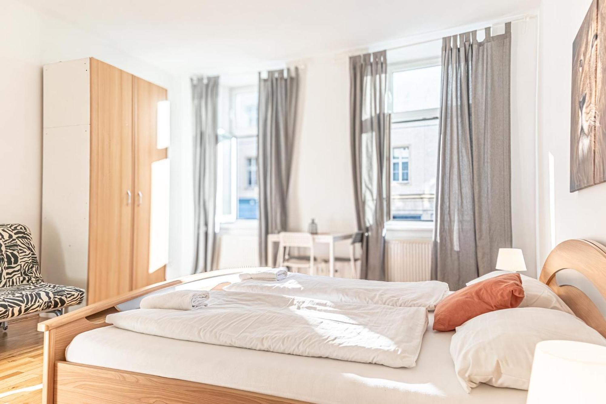 Comfortable 3br Next To Belvedere, Ideal For Long Apartment Vienna
