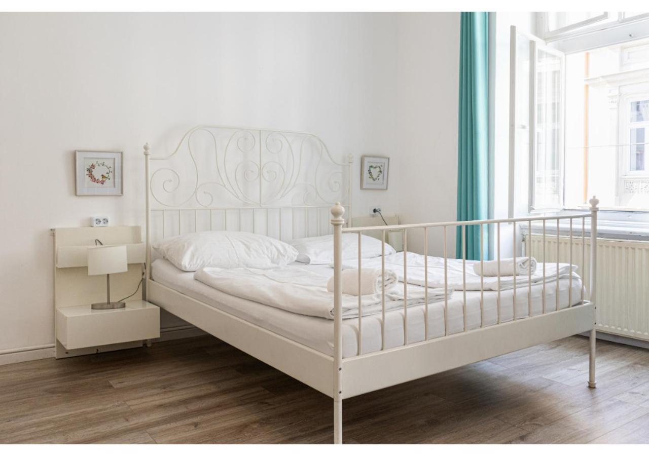 4 Stylish Suitable For Long Apartment *