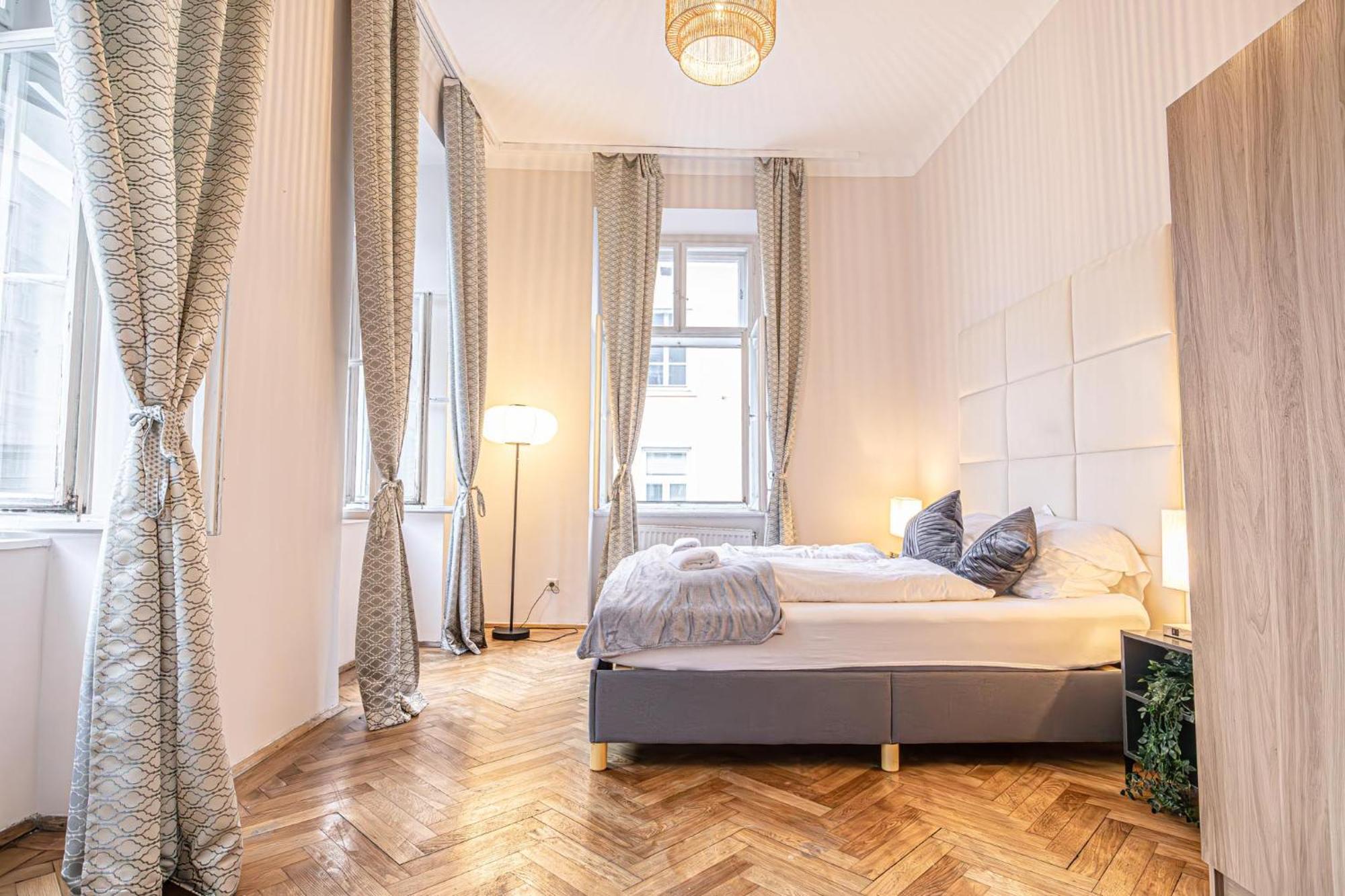Apartment Comfortable 2br & 1lr In *