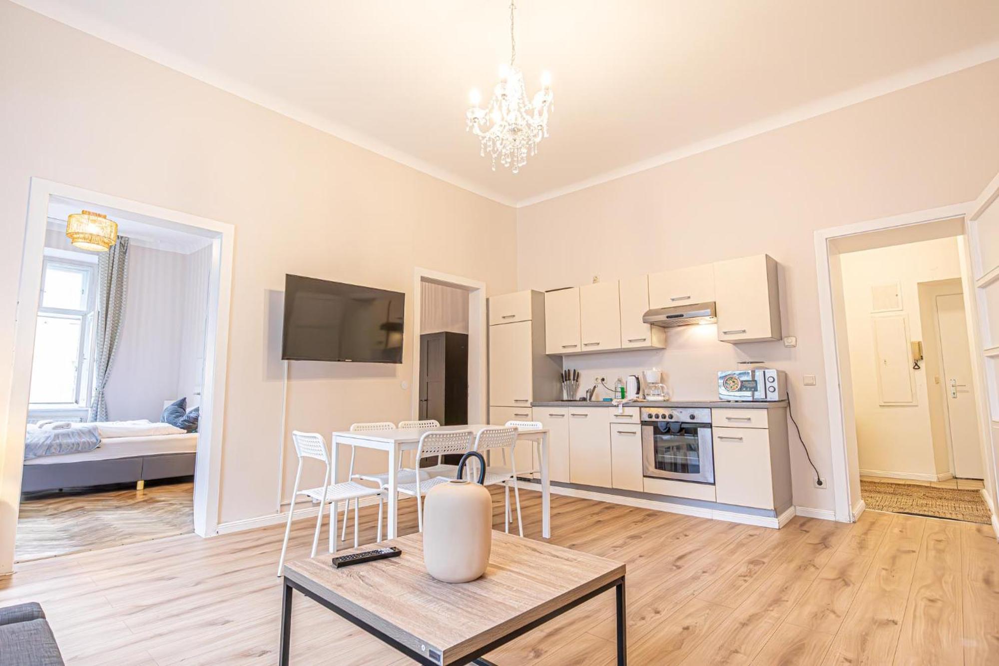 Comfortable 2br & 1lr In Vienna