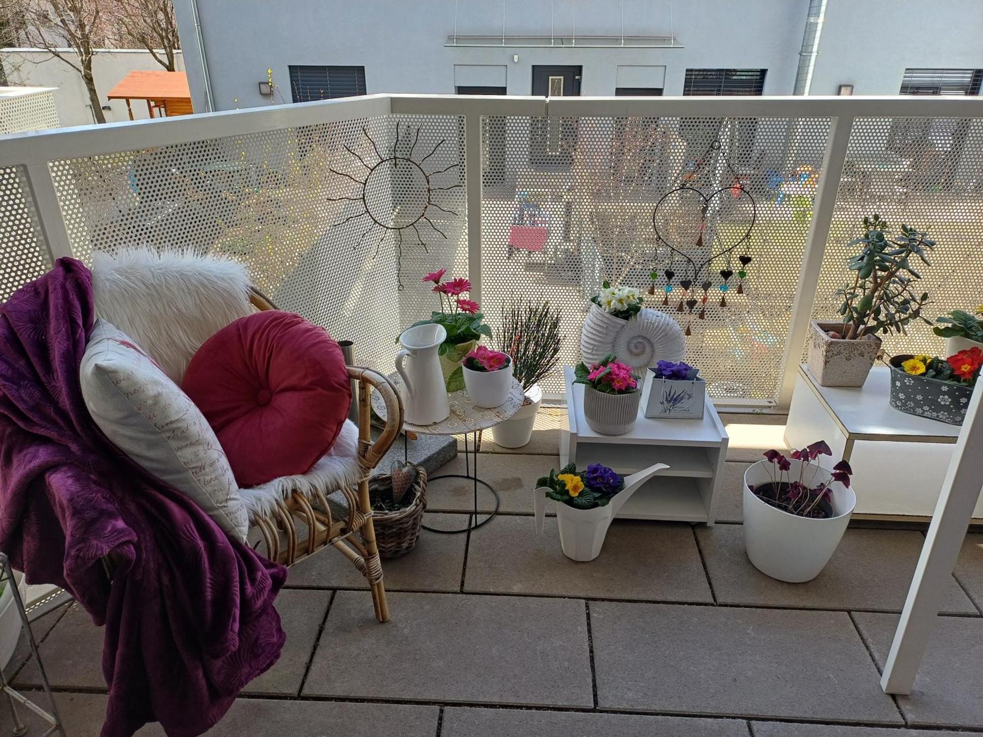 Cosy With Balcony *