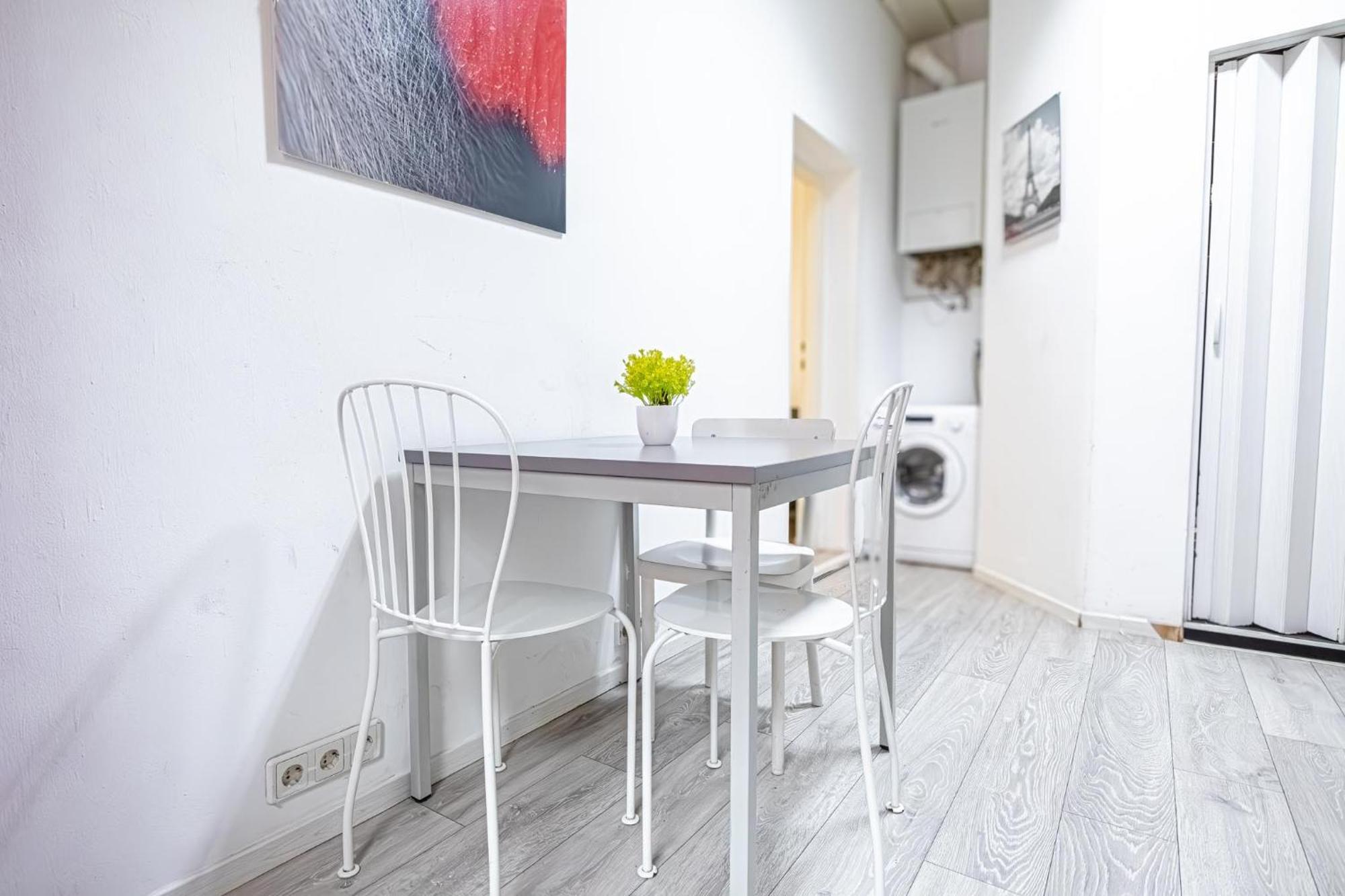 Bright 1br Apt, Prime Location & Wifi Apartment Vienna