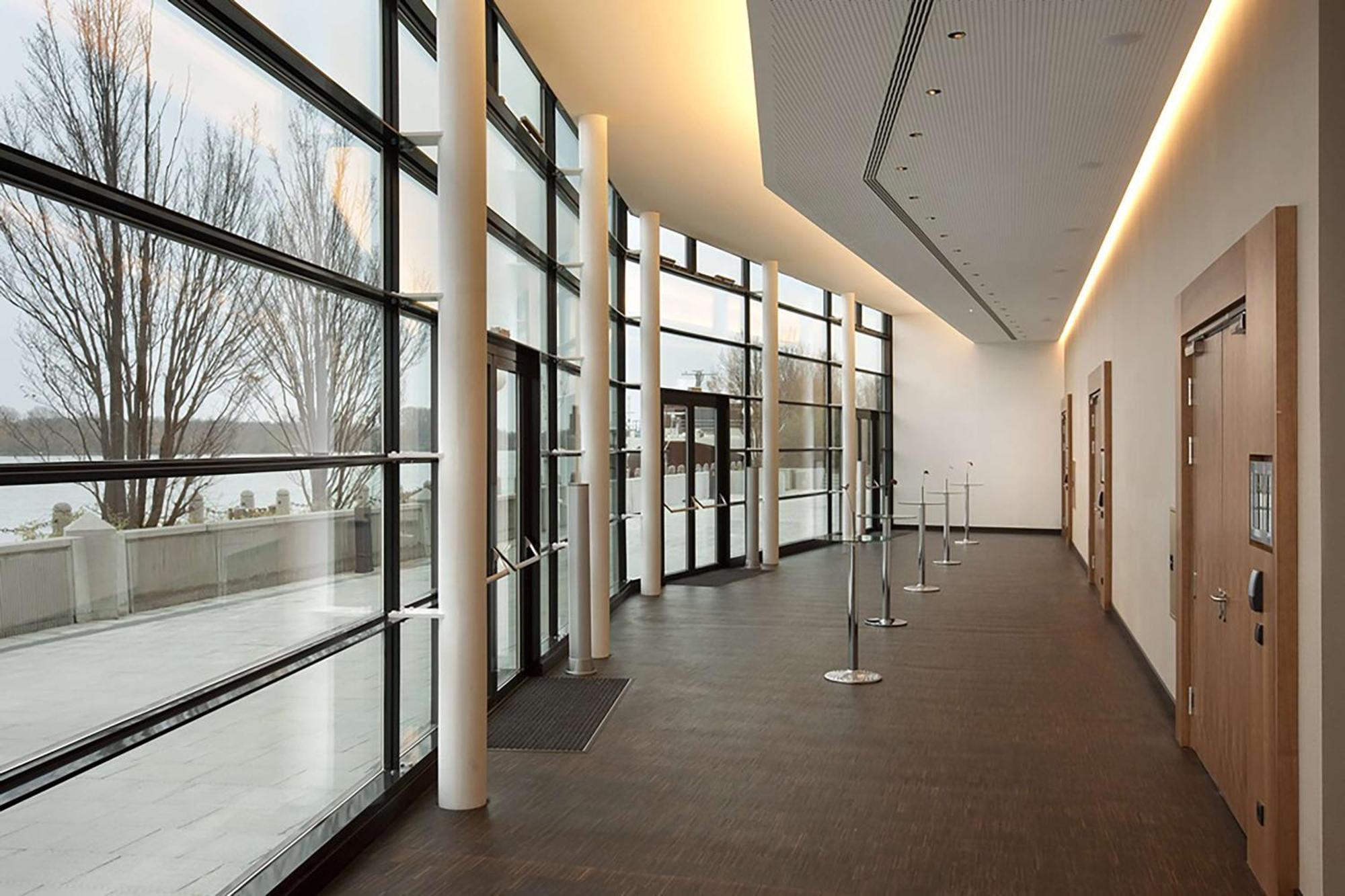 Hilton Waterfront Hotel Viena