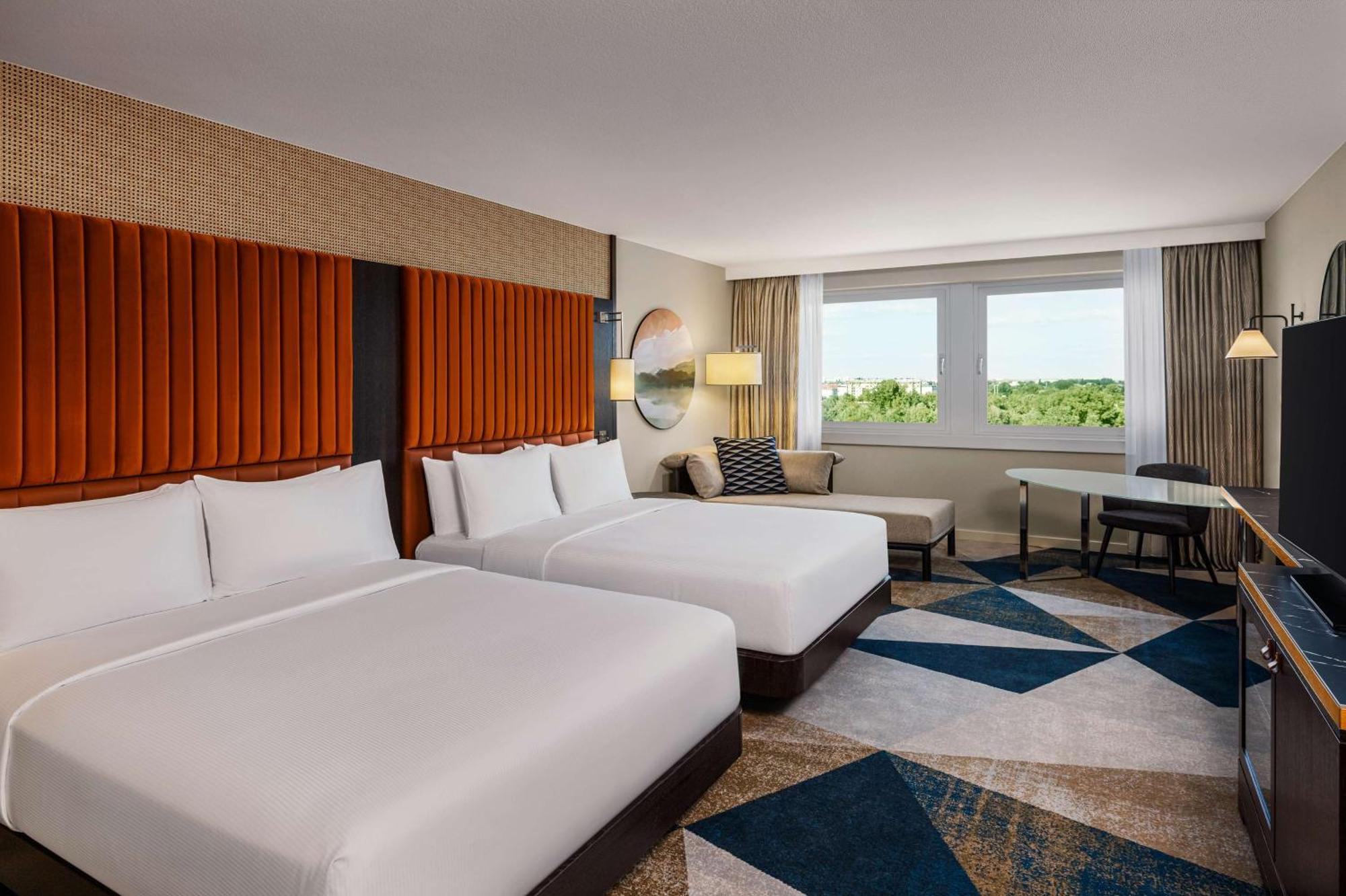 Hilton Waterfront