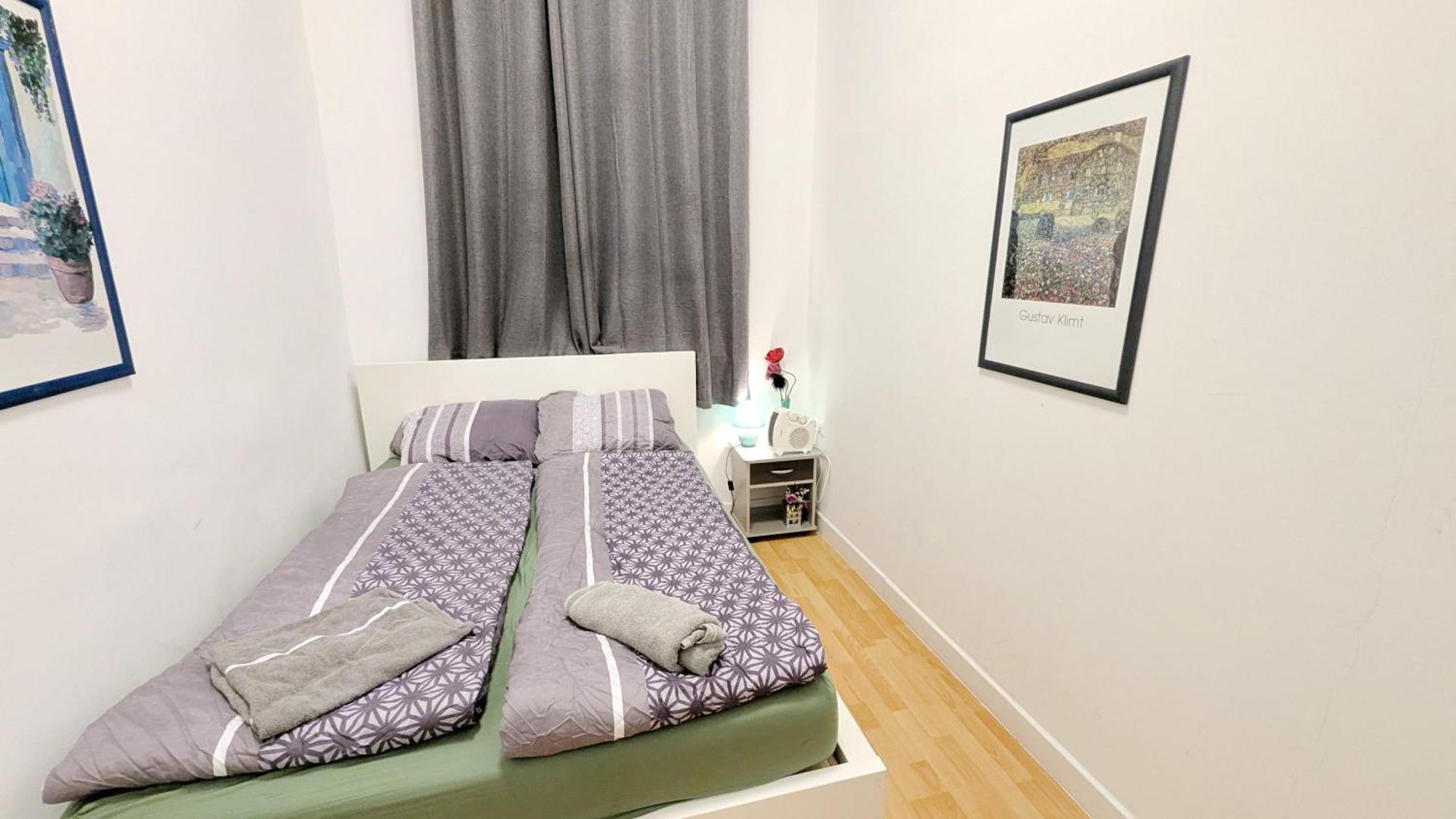 Comfortable In Lugner Area Homestay *