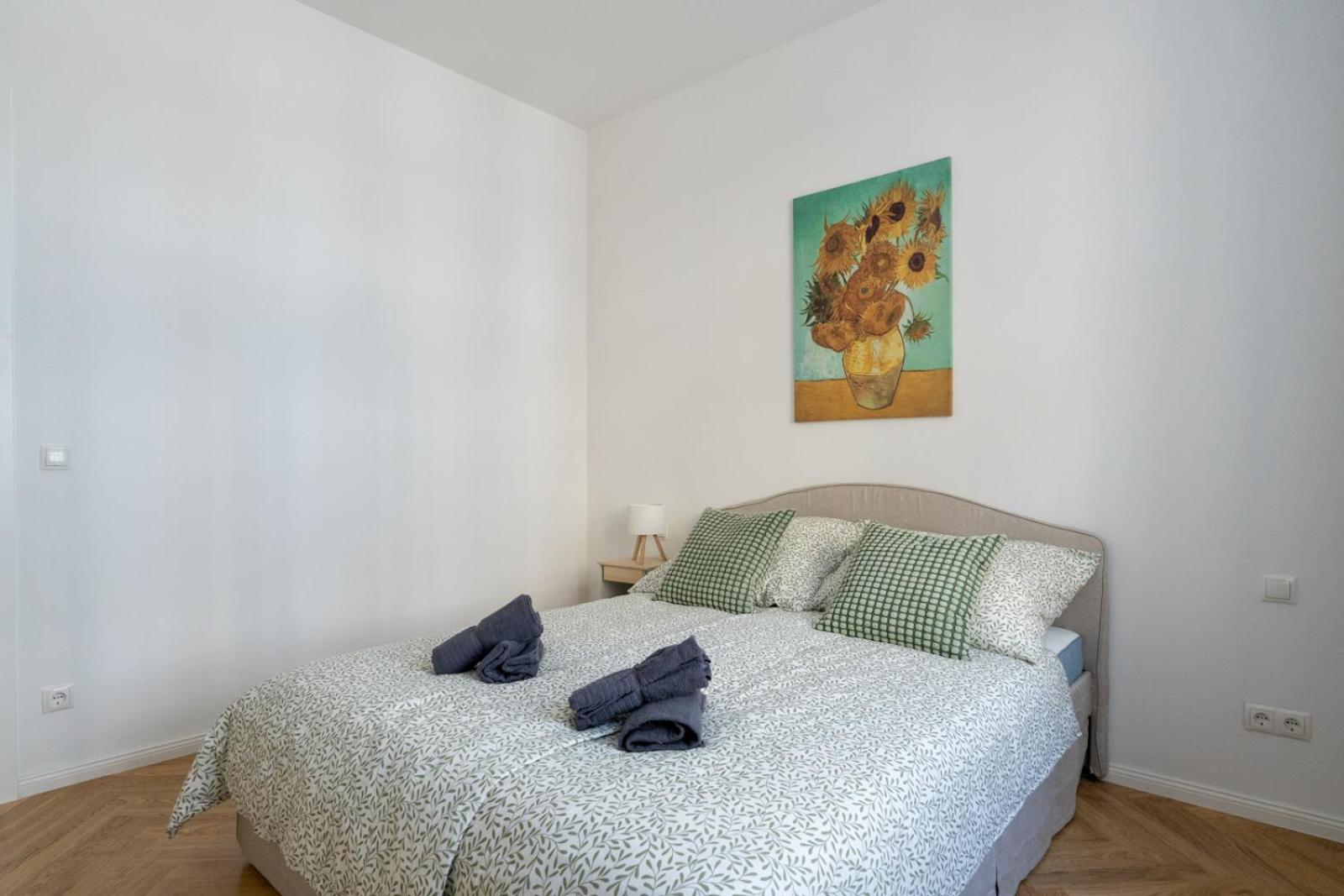 Premium With Balcony Apartment