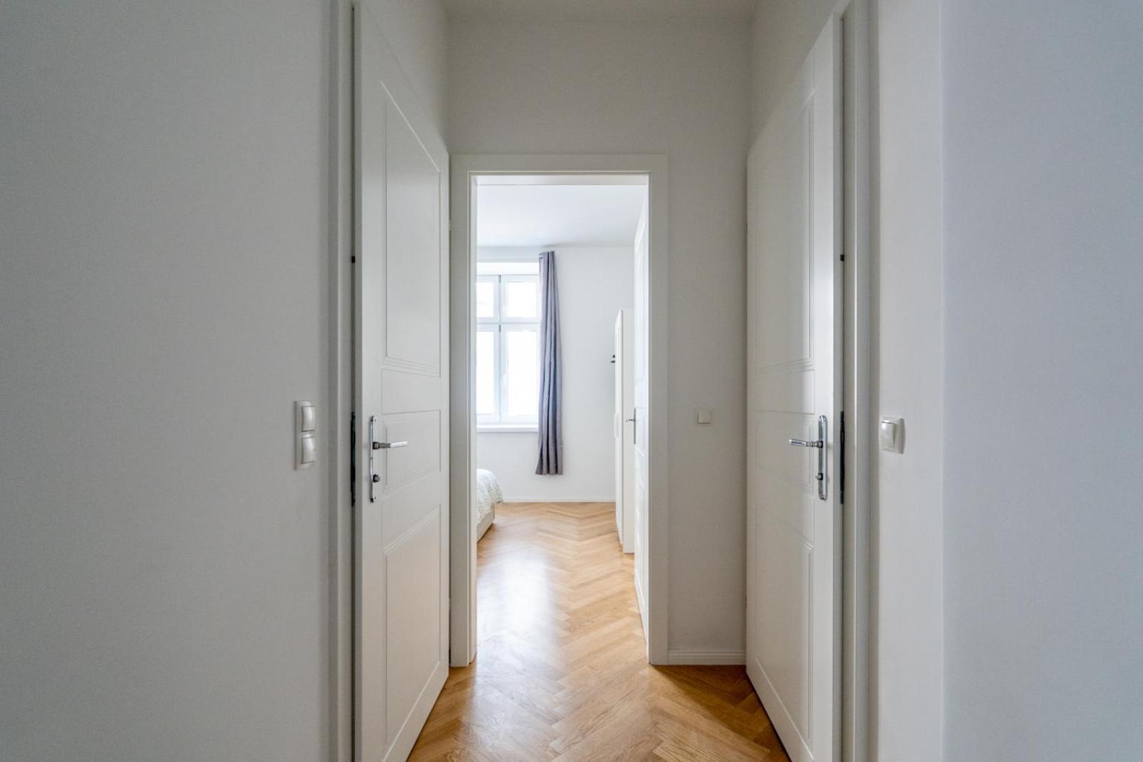 Apartment Premium With Balcony *