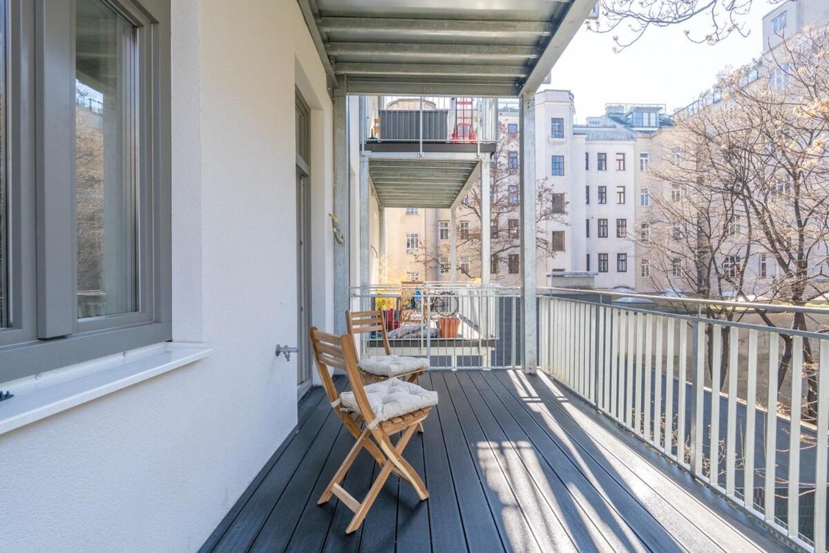 Premium With Balcony Vienna