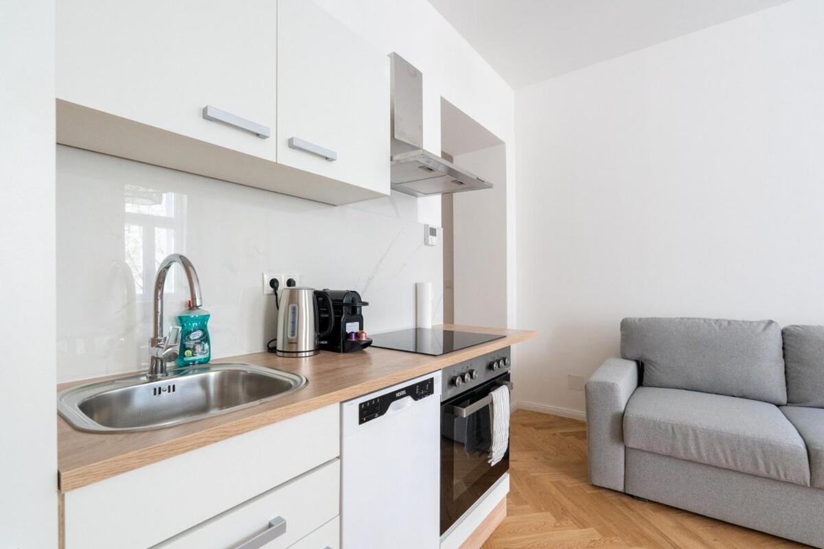 Premium With Balcony Apartment