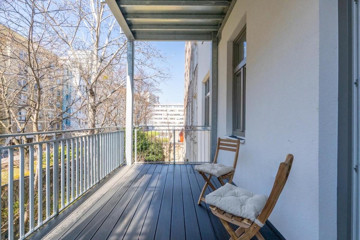 Apartment Premium With Balcony