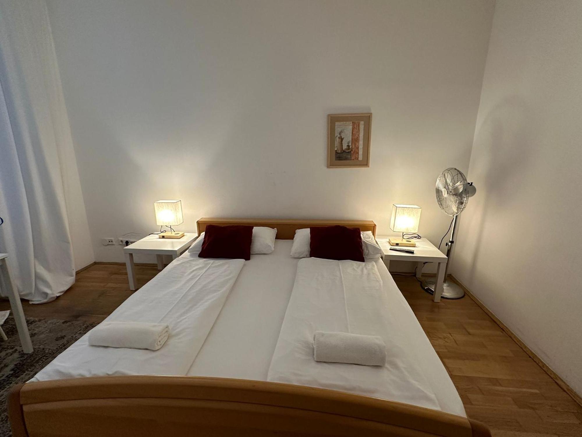 Spacious 3br Next To Belvedere Perfect For Long Apartment
