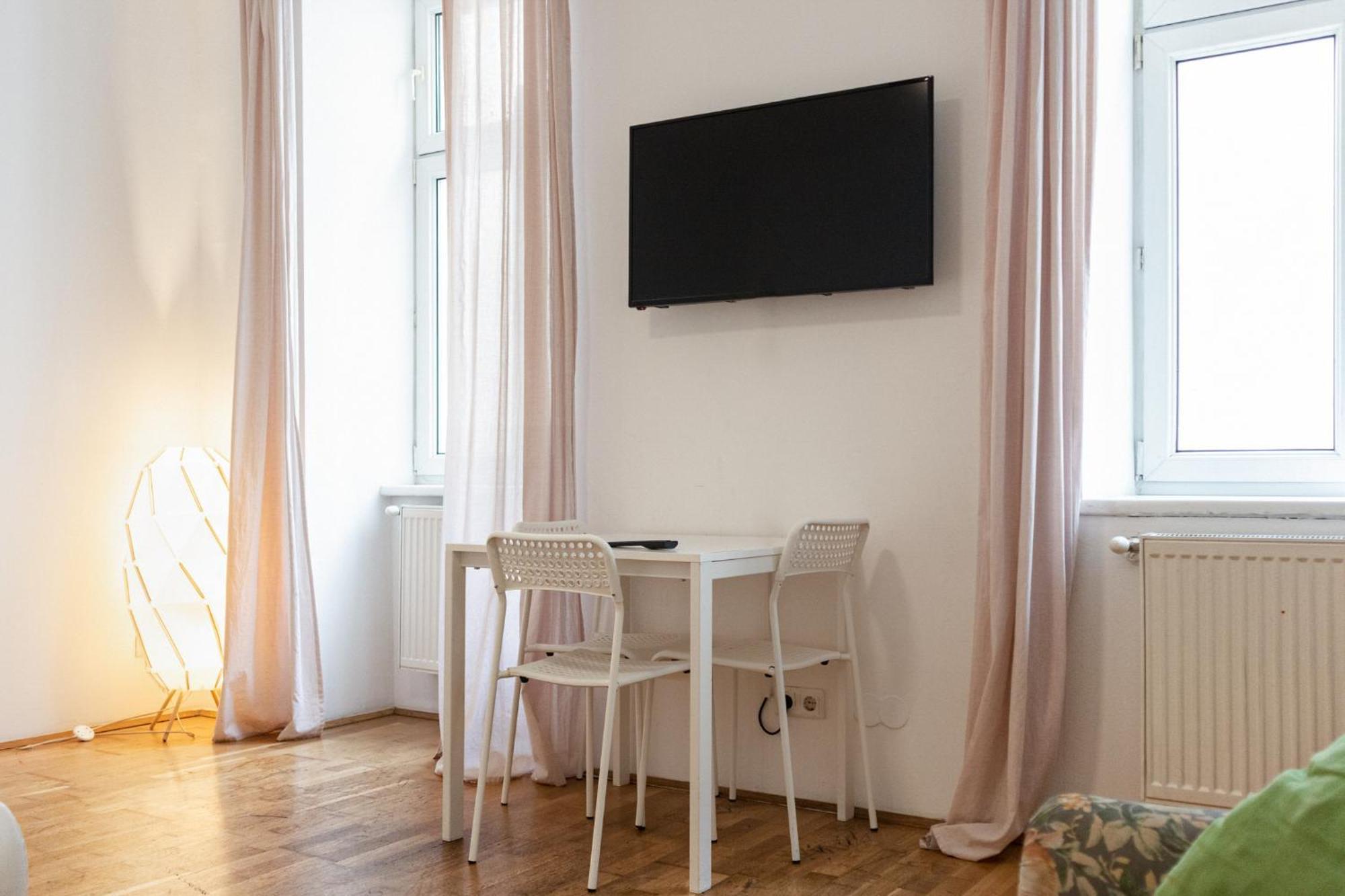 Apartment Spacious 3br Next To Belvedere Perfect For Long Vienna