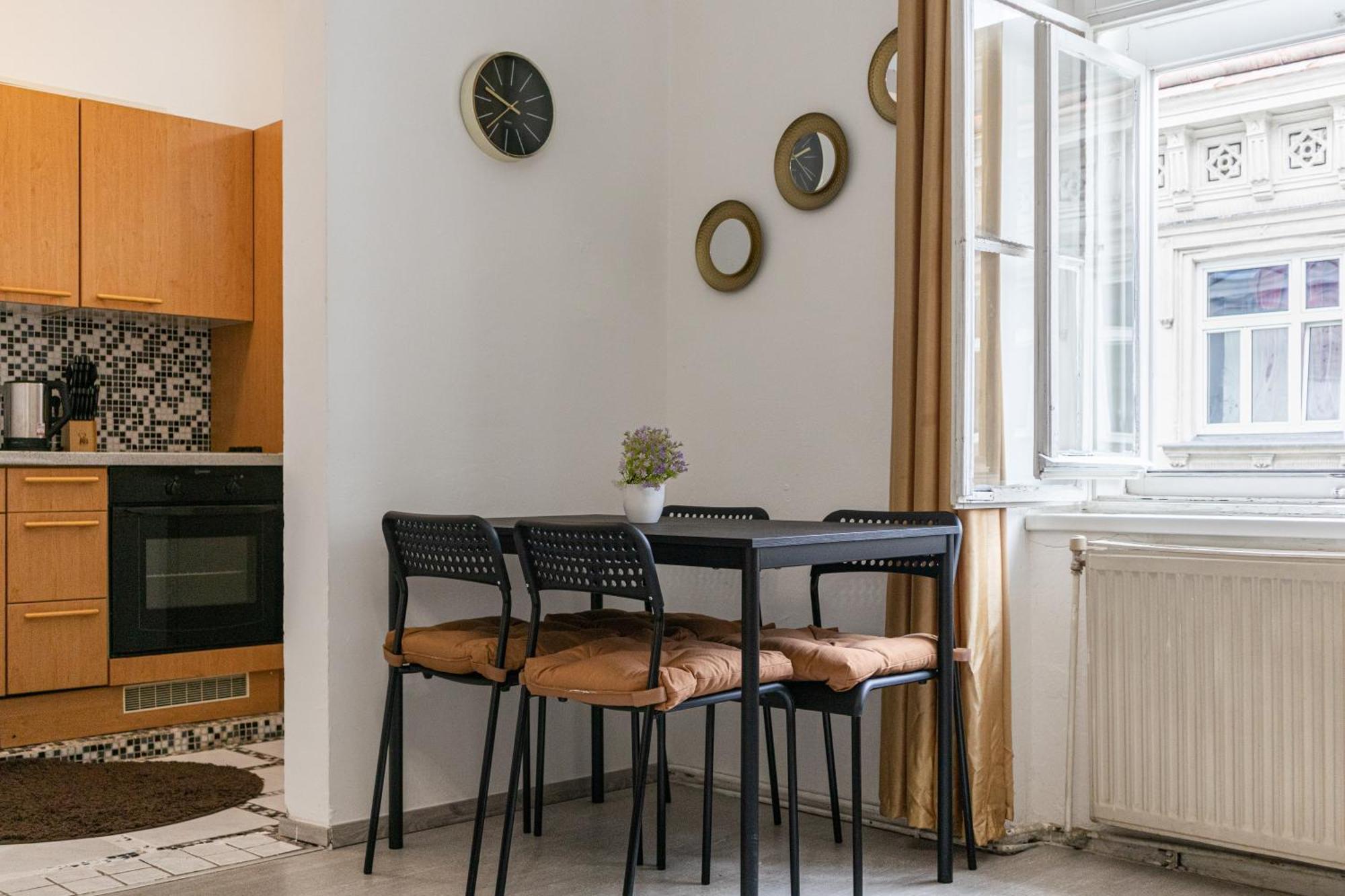 Stunning - Ideal For 3 People Apartment *