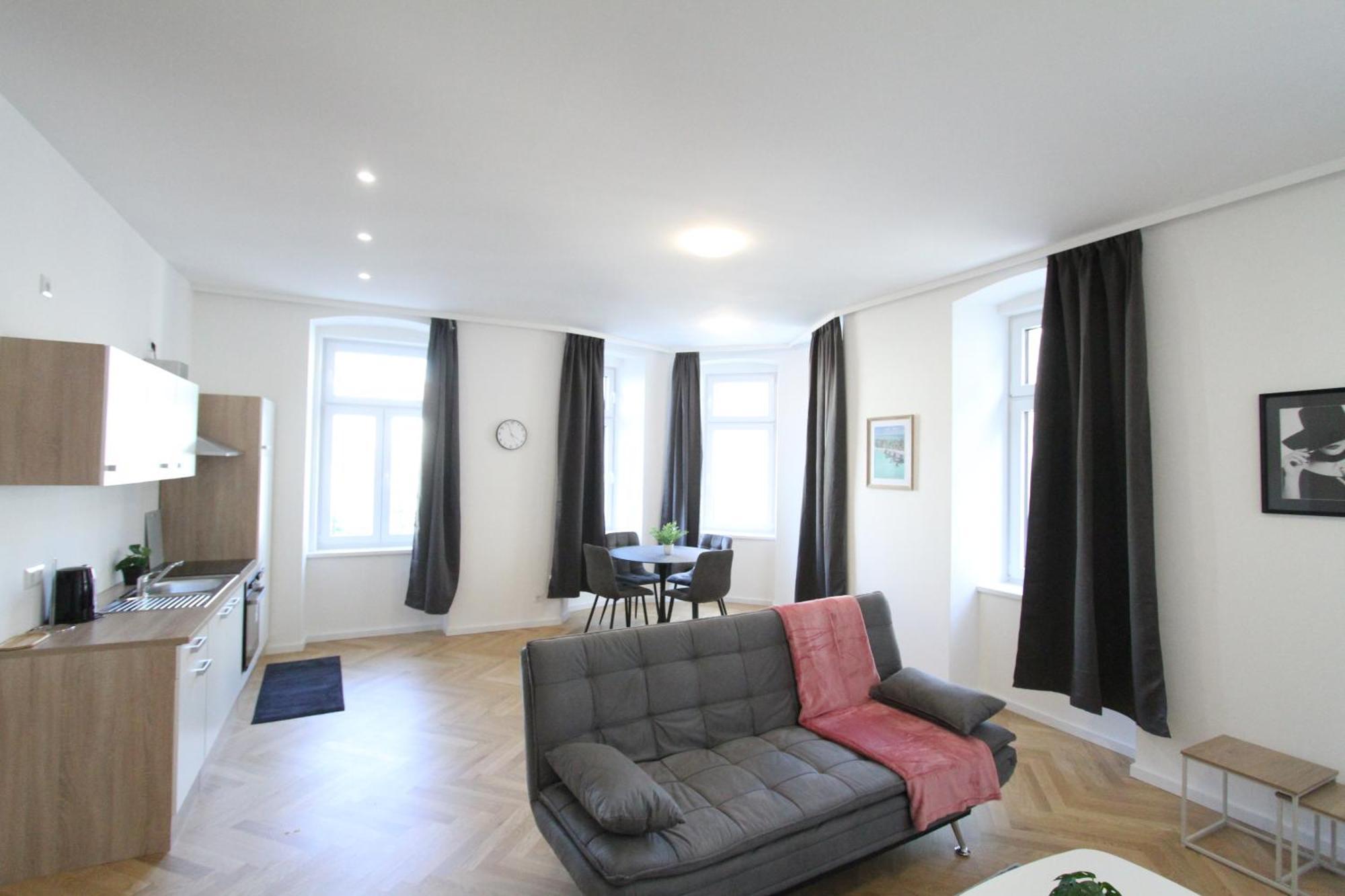 Margot Apartment *