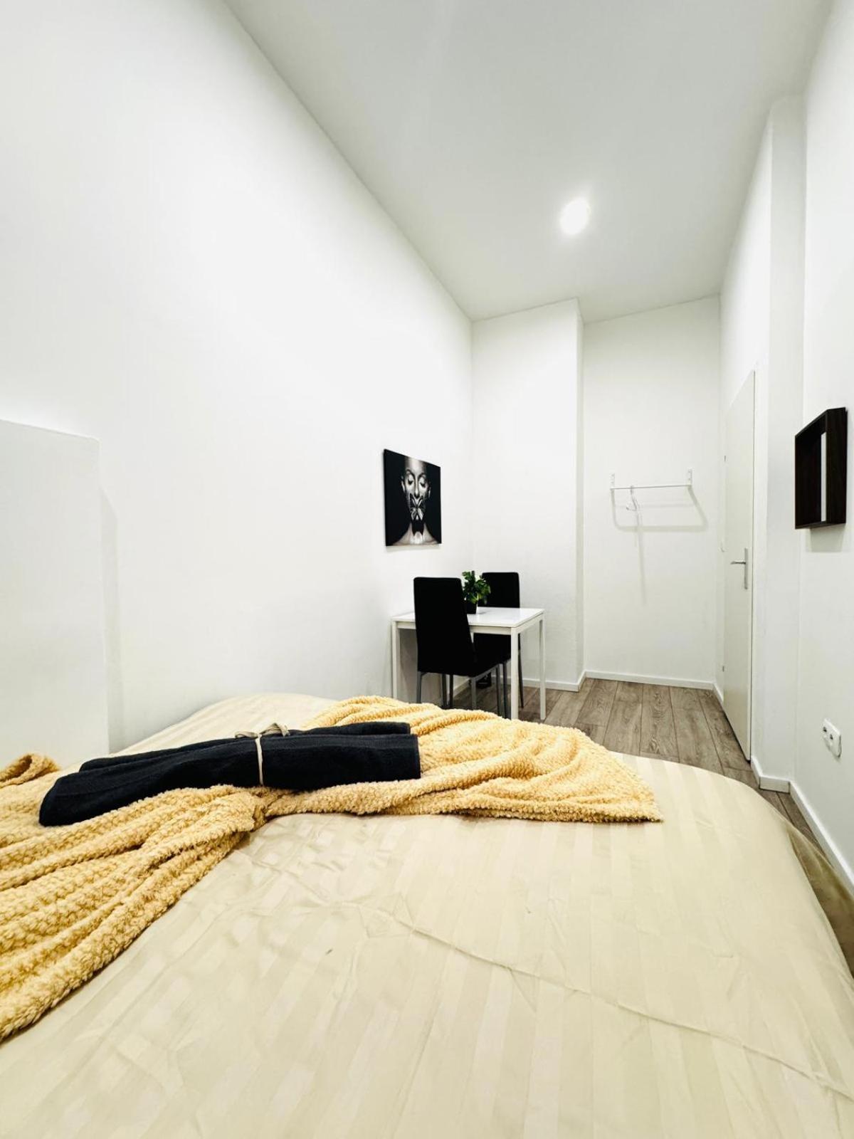 Elegant 5-br Ideal For Groups & Families Apartment *