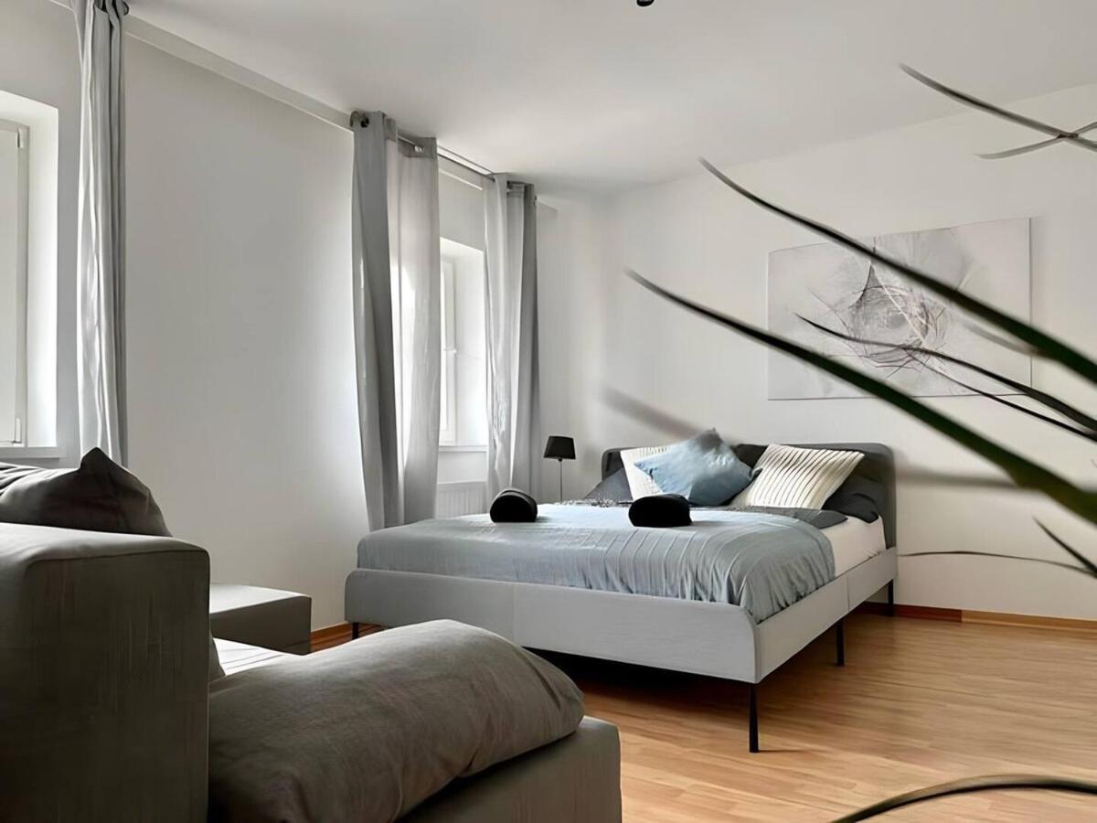 Perfect Location, 2 Min To Main Station Appartamento