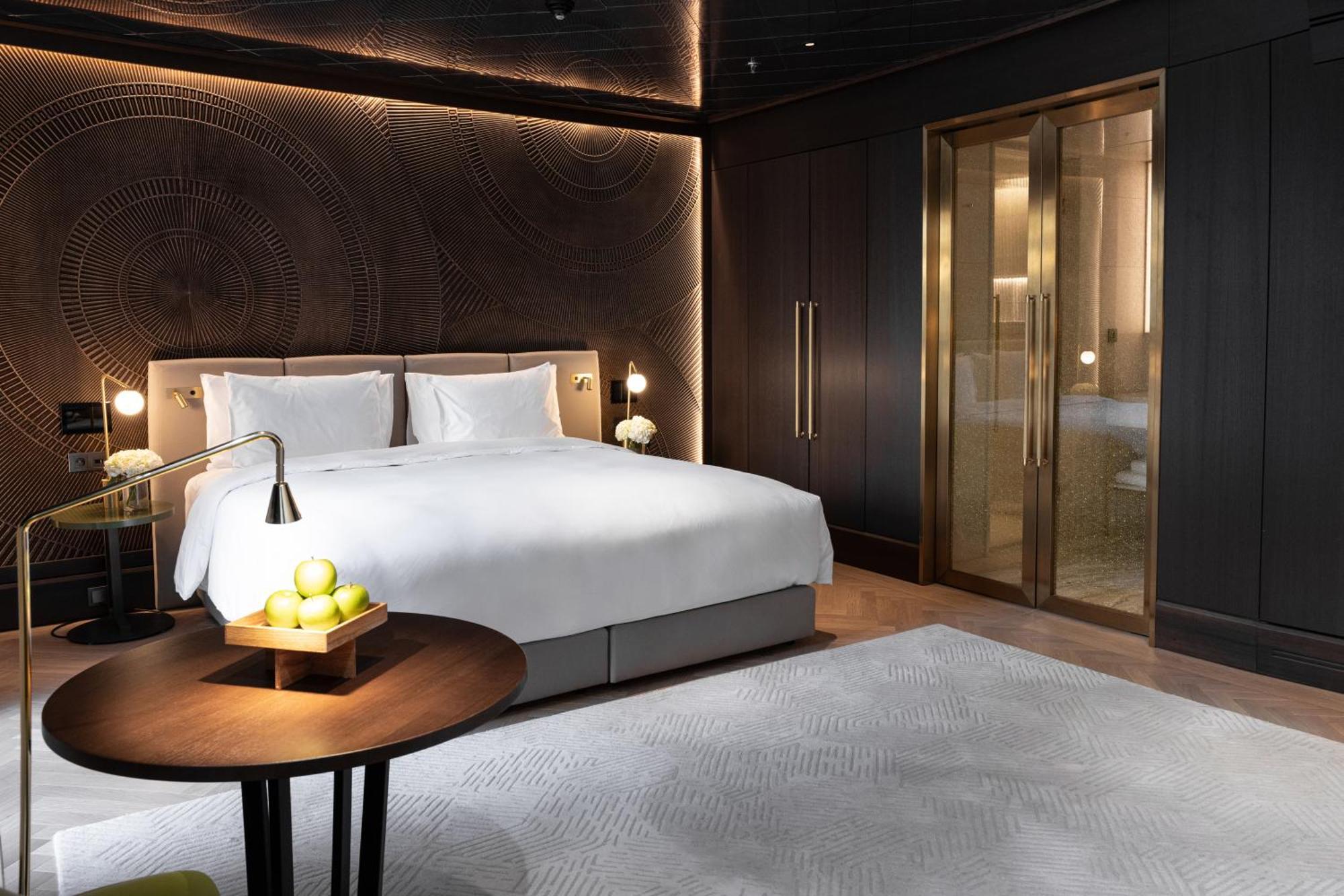 Hotel Almanac Palais