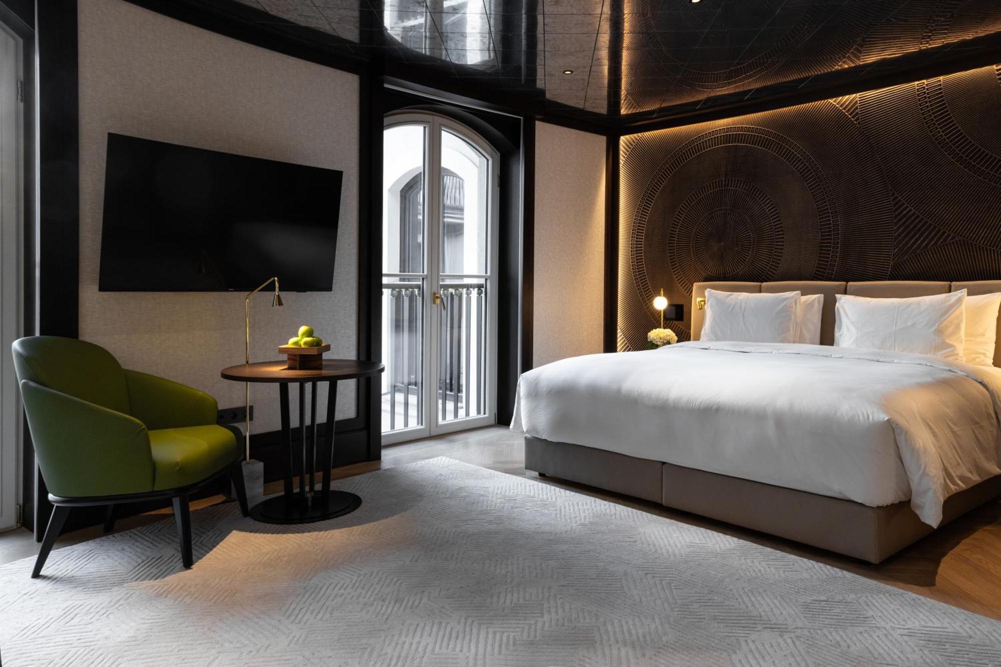 Almanac Palais Hotel 5*