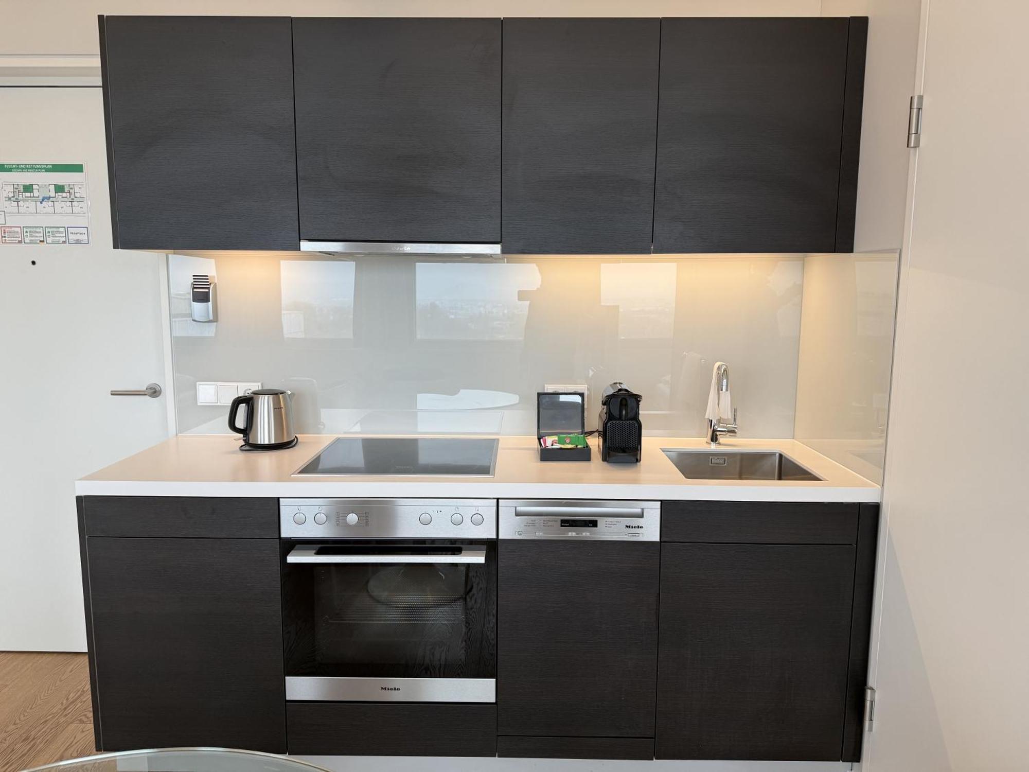 Apartment Penthouse-flair With Skyline-view *