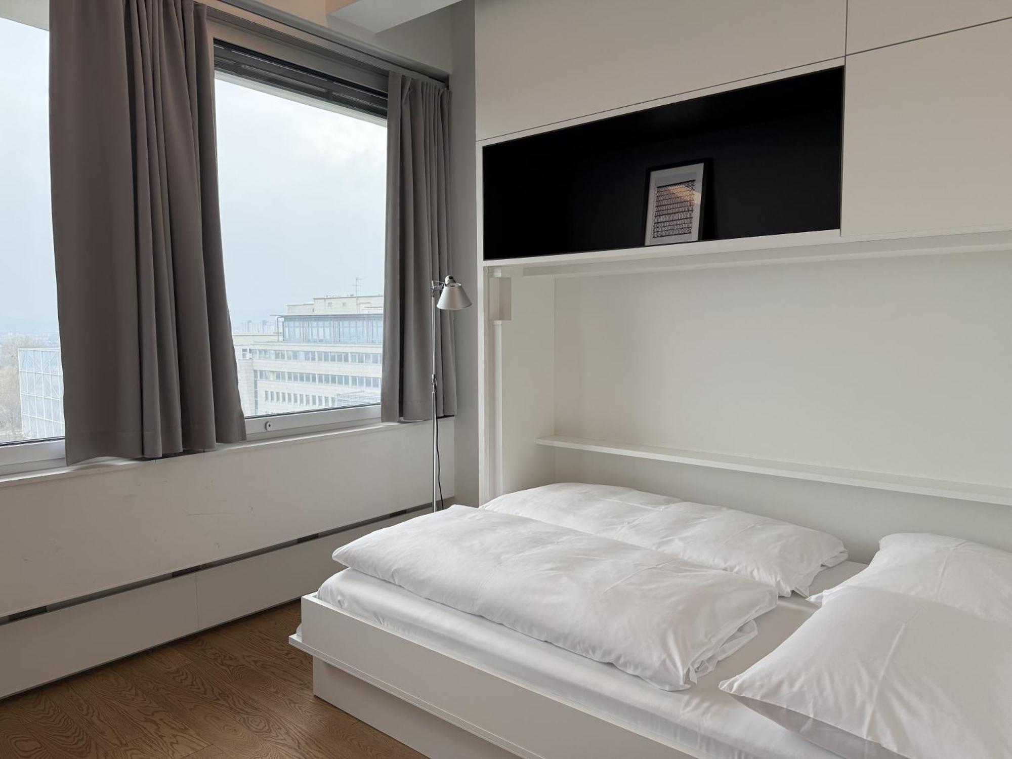 Penthouse-flair With Skyline-view Apartment Vienna
