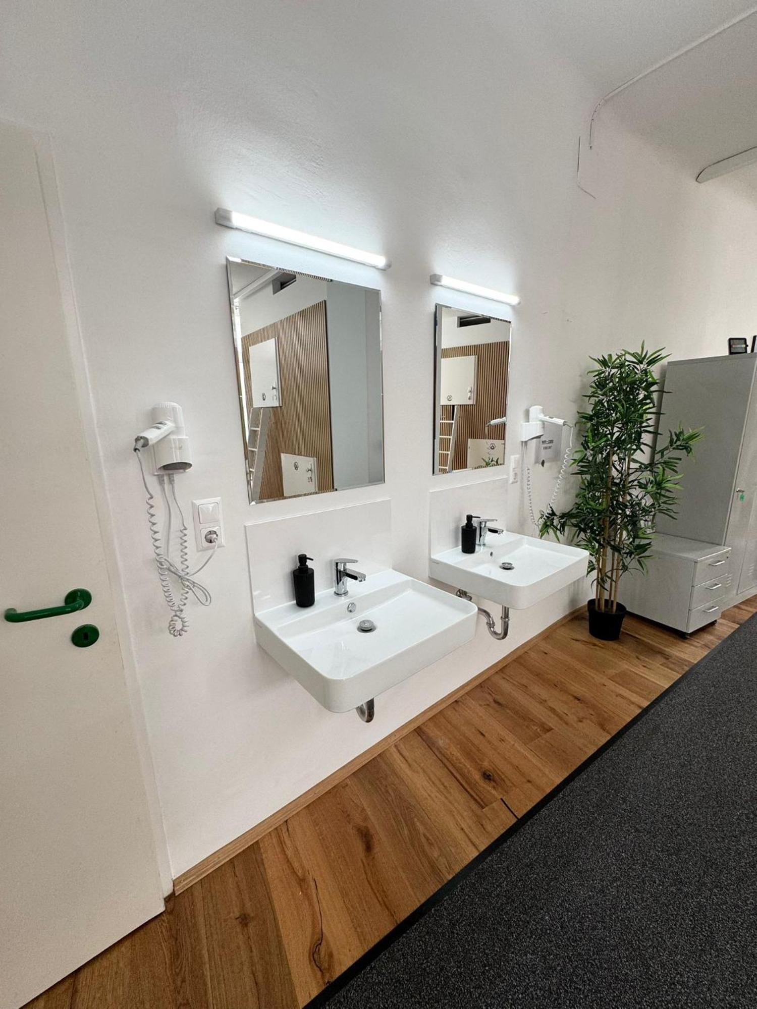Capsule hotel Robin Wood Vienna