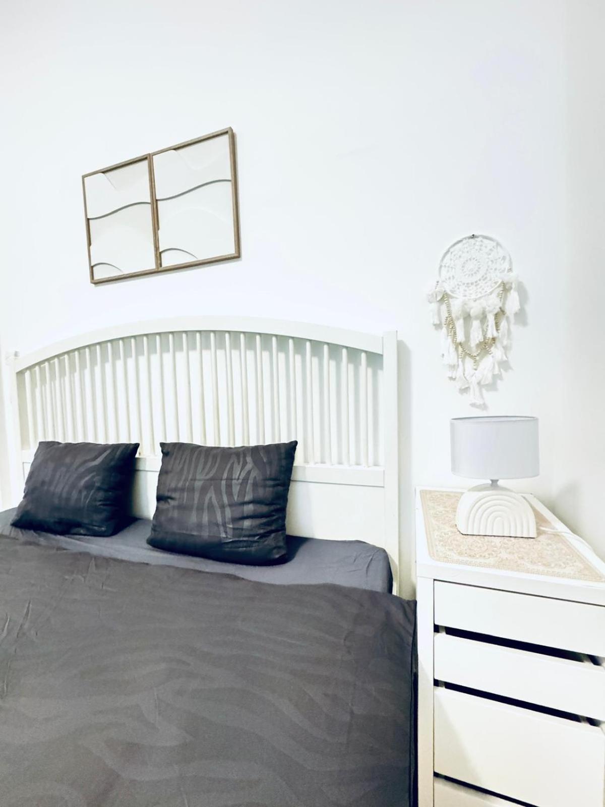 Apartment Comfortable Apt, 15 Minutes To Rathausplatz