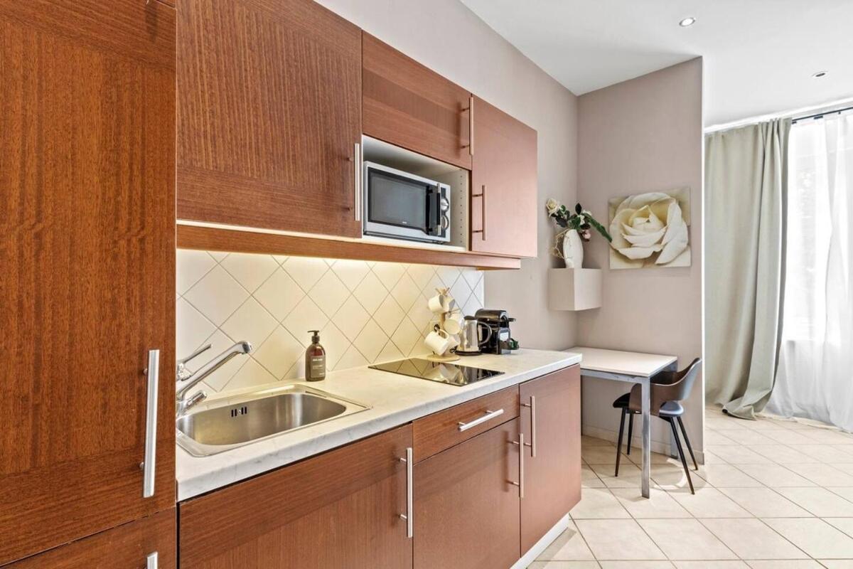 Apartment Neben Augarten I 5 Min To Metro I 10 Min To Vienna