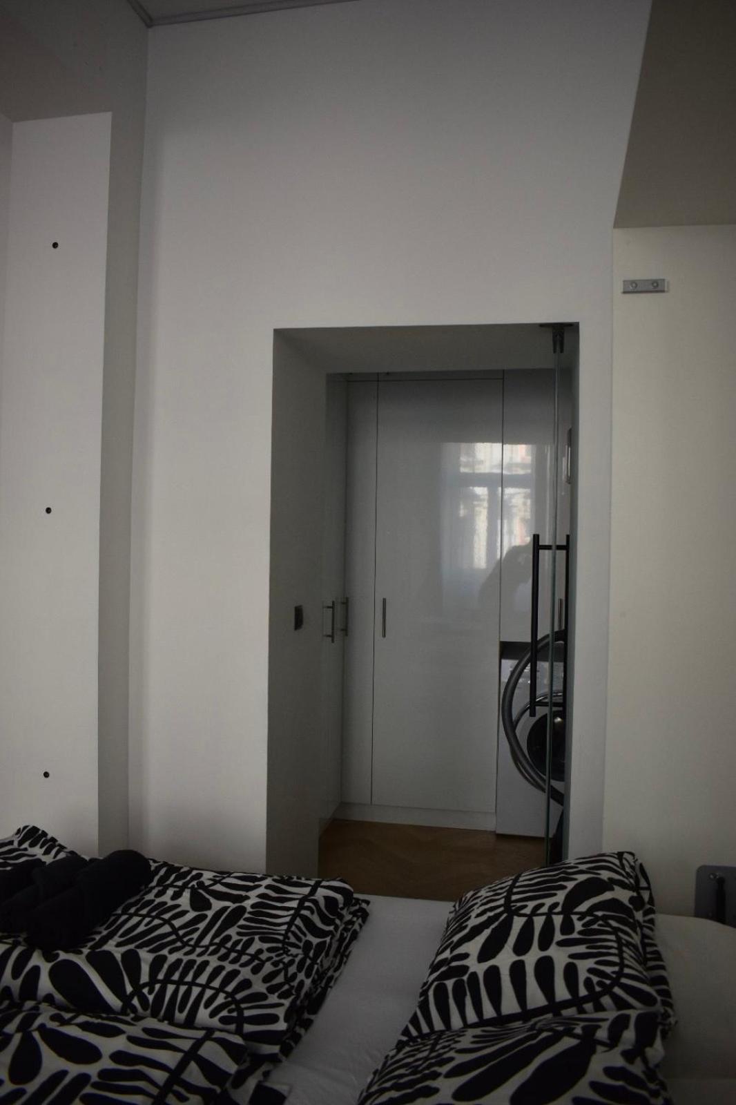 Black & White Apartment Vienna