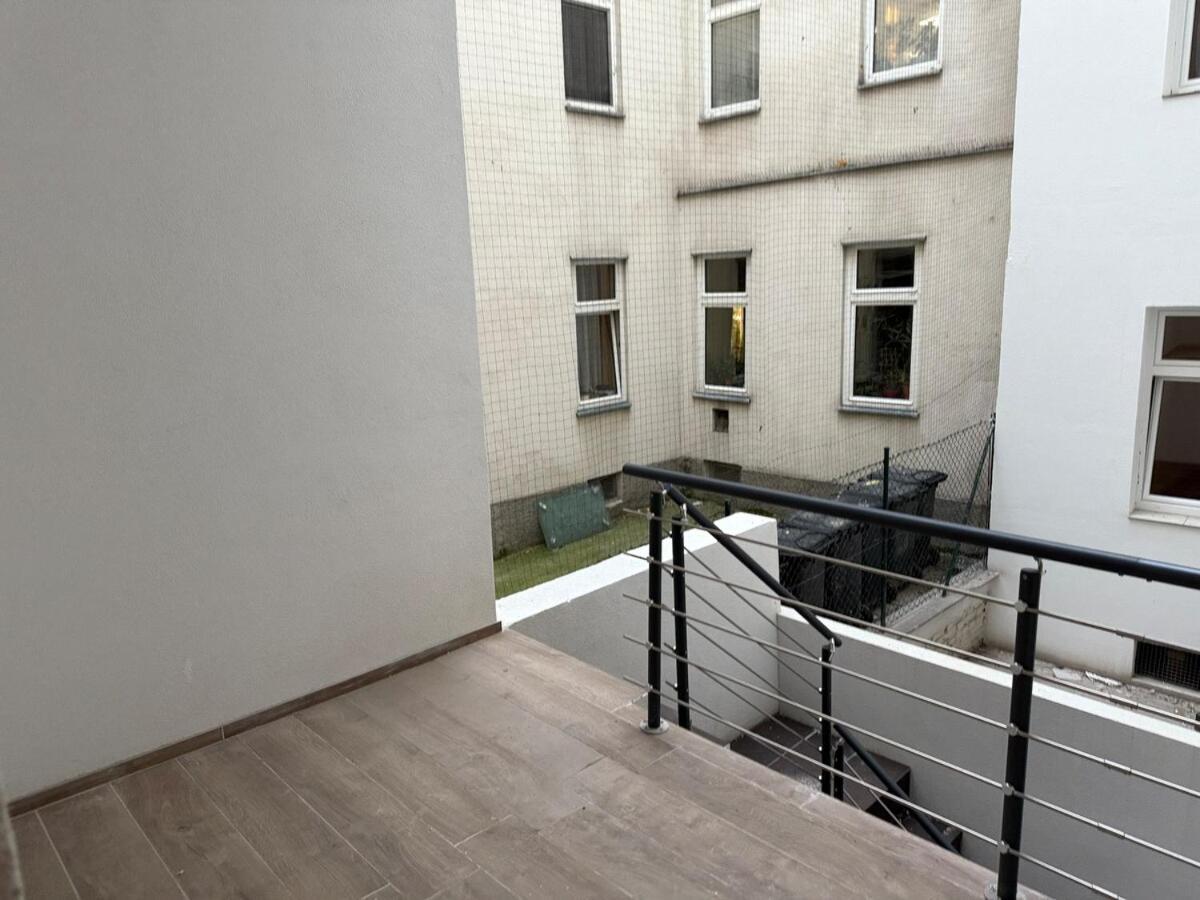 Renovated With Balcony * Wien