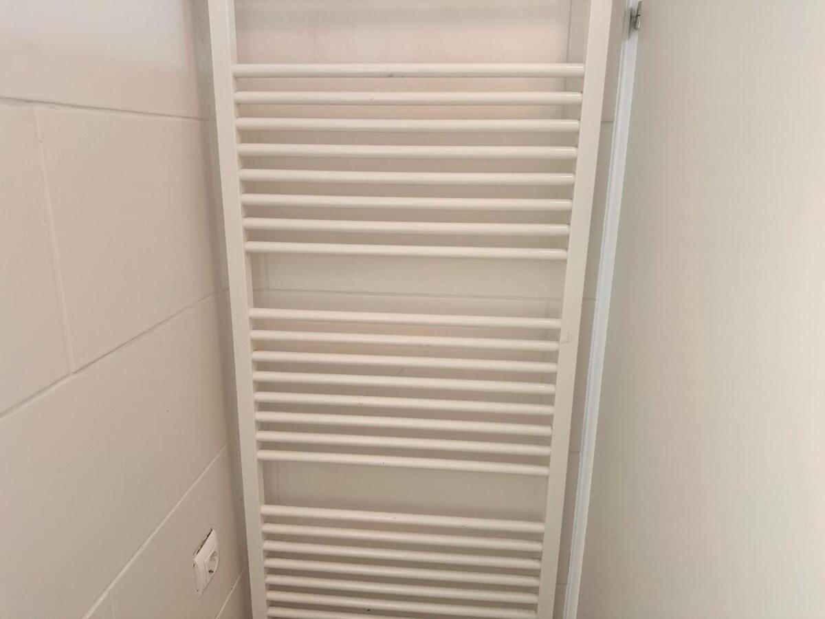 Full Premium - 2 Bedrooms For 5 People - Near Metro *