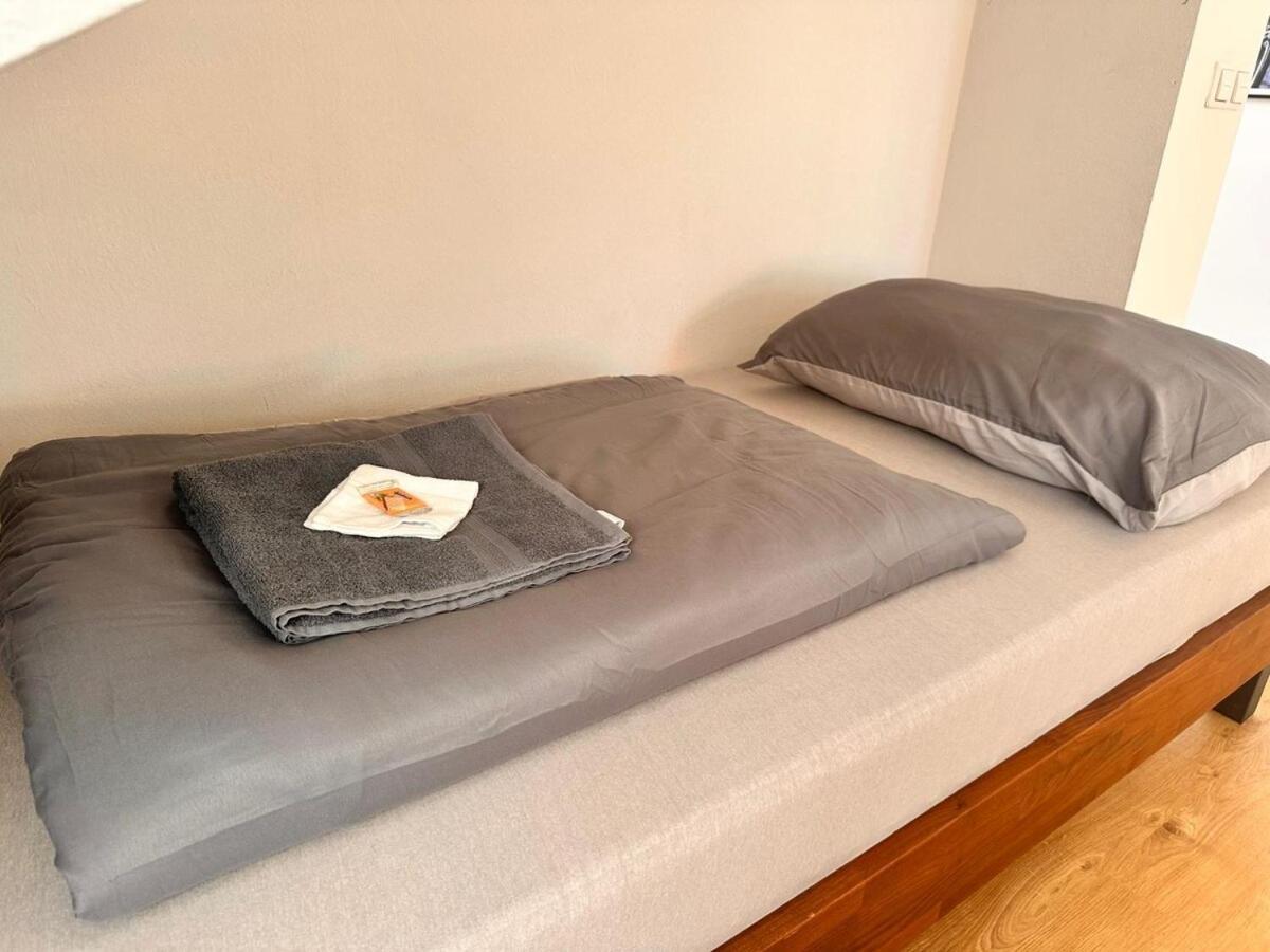 Full Premium - 2 Bedrooms For 5 People - Near Metro *