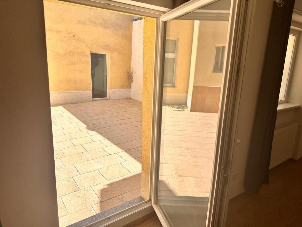 Holiday home Full Premium - 2 Bedrooms For 5 People - Near Metro
