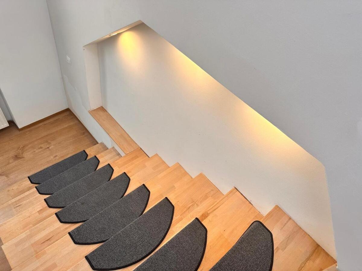 Full Premium - 2 Bedrooms For 5 People - Near Metro Vienna