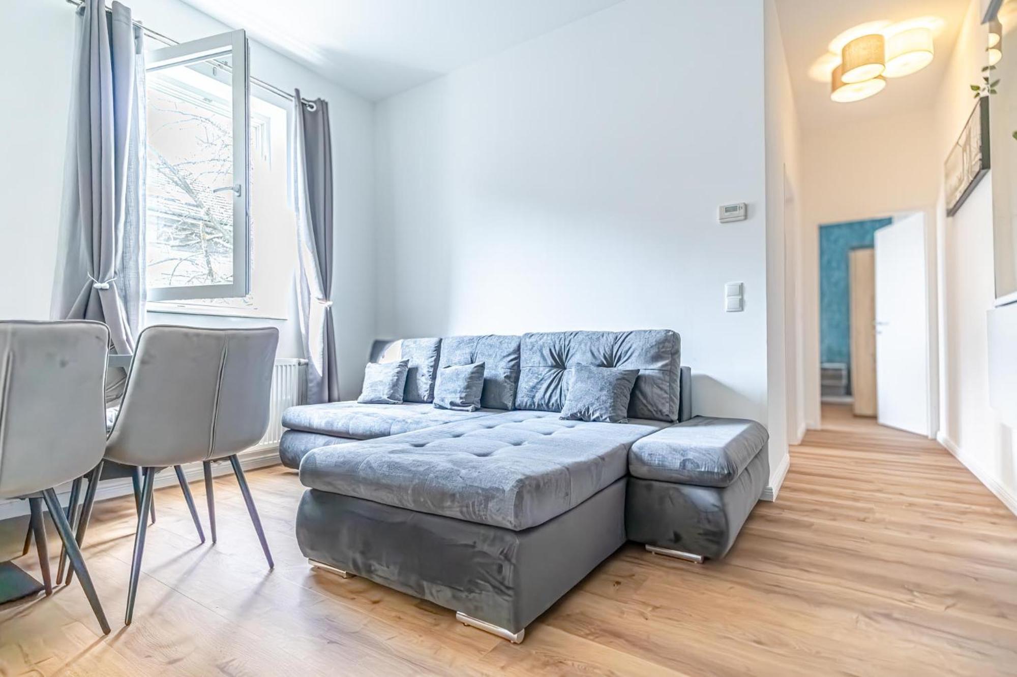 Apartment Sweet 2br & 1lr Apartment, Around Donaustadt