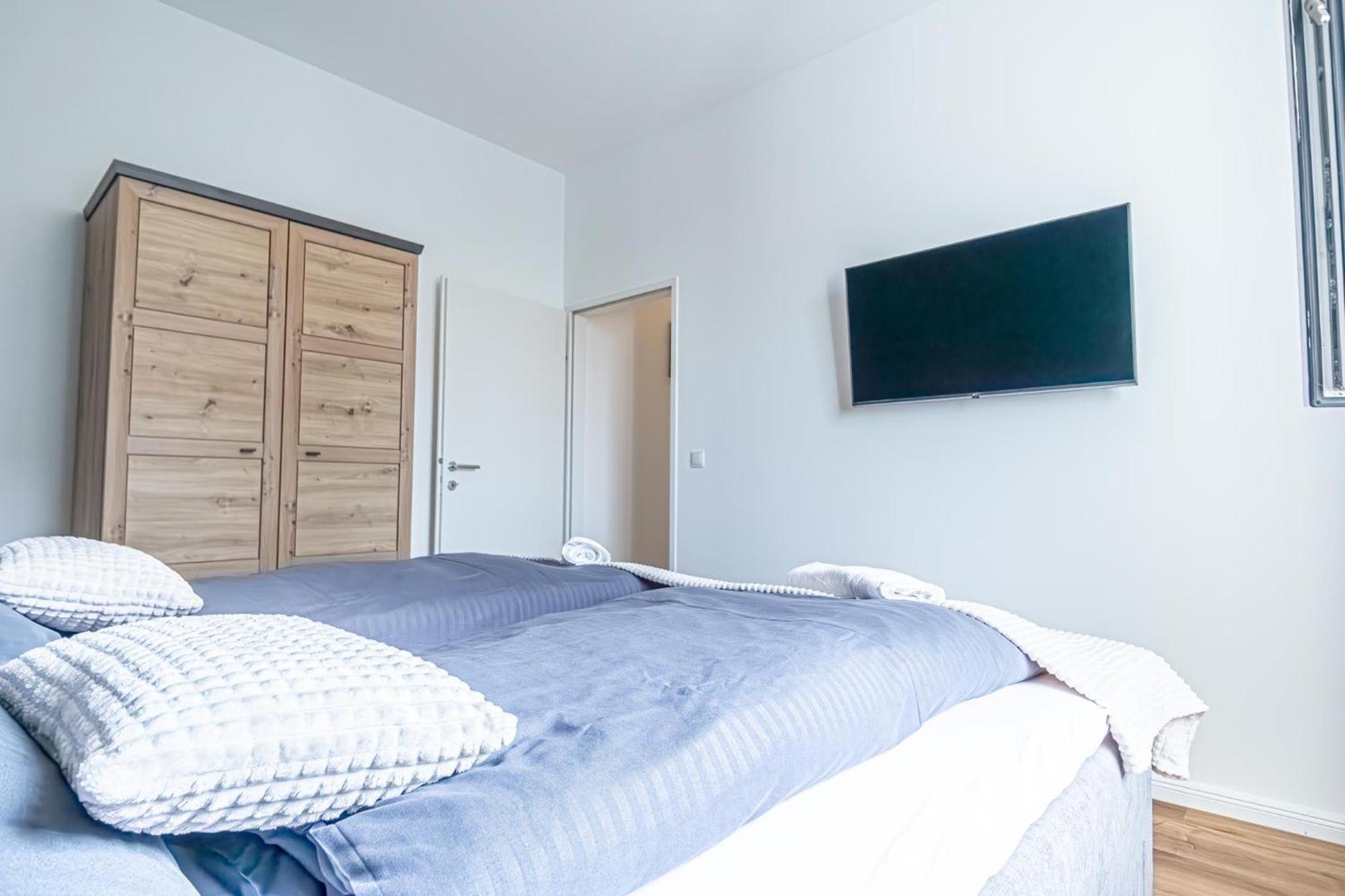 Sweet 2br & 1lr Apartment, Around Donaustadt Vienna