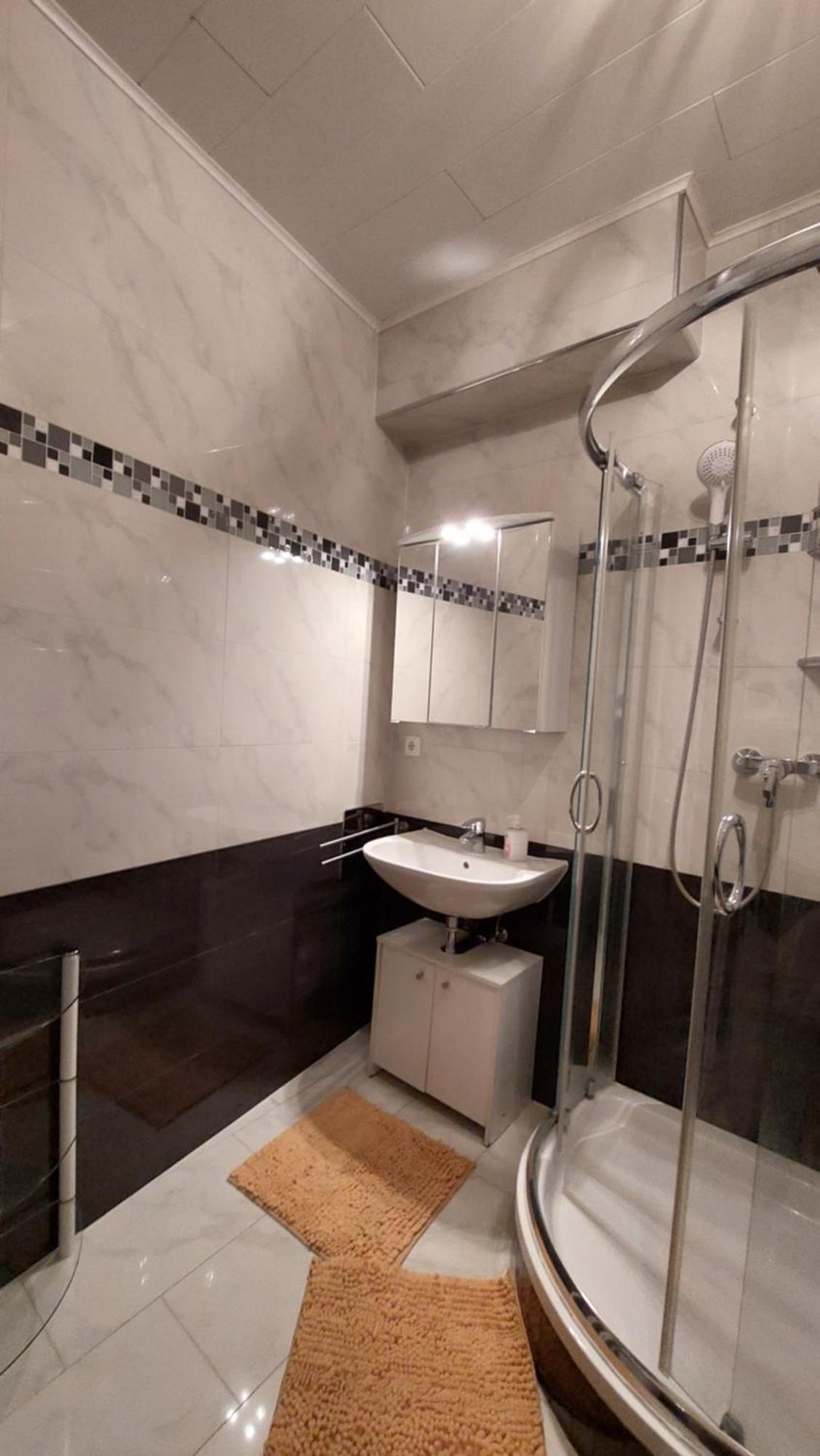 Simmering Neben U&s-bahn Apartment Vienna