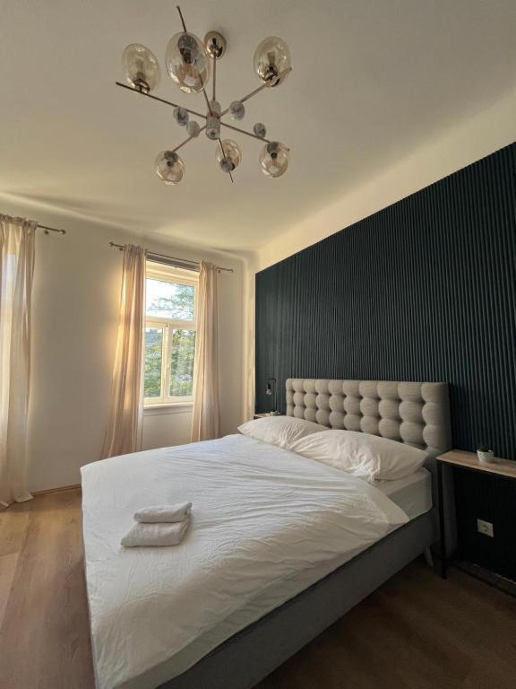 Schoenbrunn Kingsiz Bed Apartment *