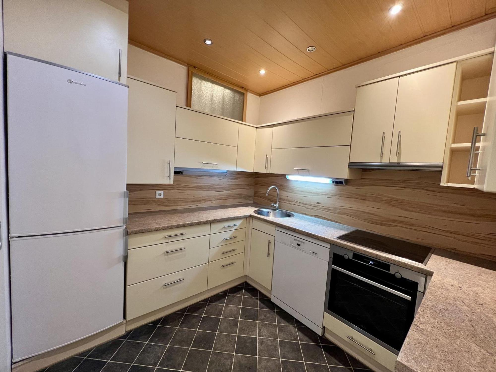 Big Space Apartment