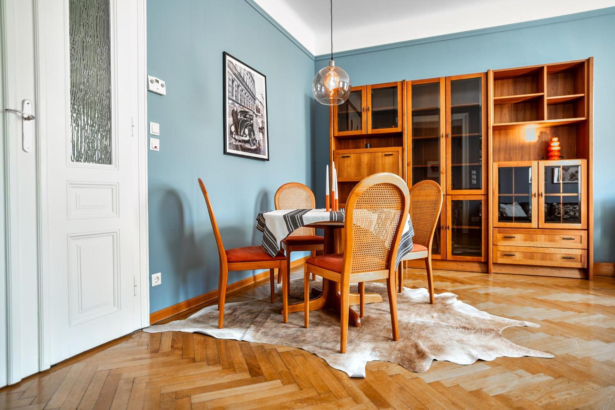Feel At I Bright Windows I Penzing Trainstation Apartment