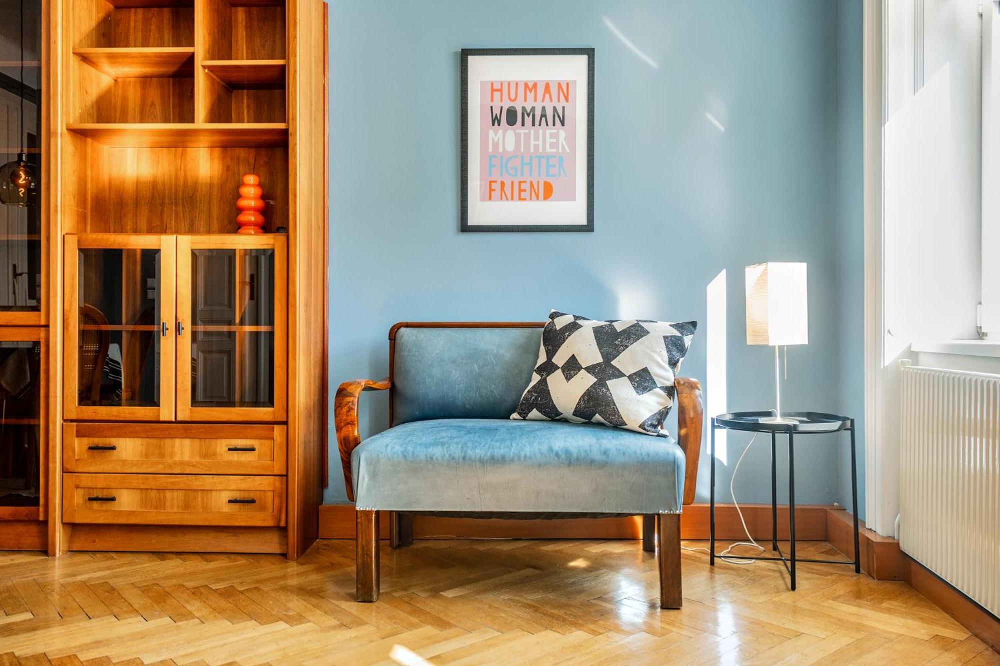 Feel At I Bright Windows I Penzing Trainstation Apartment *