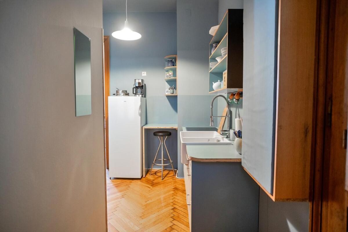Feel At I Bright Windows I Penzing Trainstation Apartment *