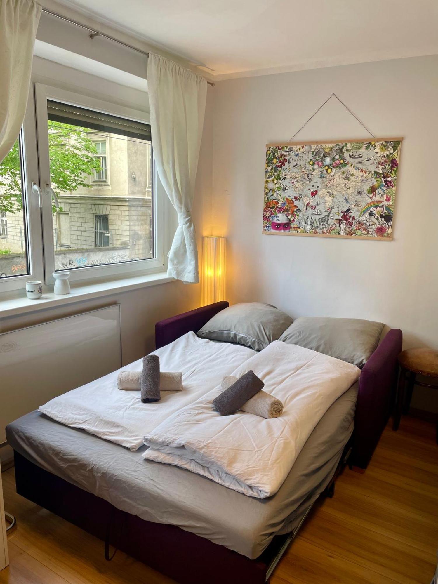 Apartment Business-apartment 1-6 Months